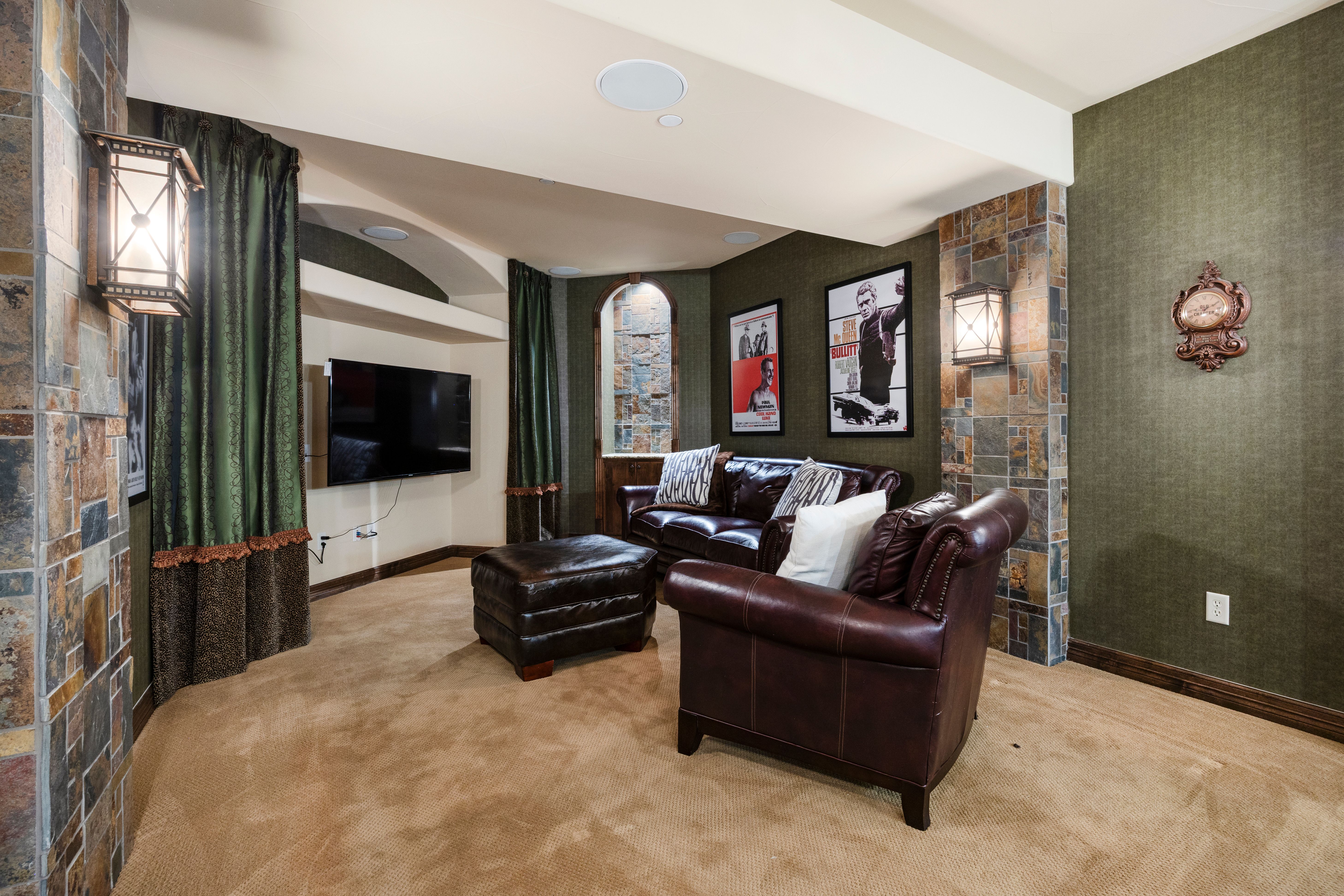  Set On Nearly One Acre In The Village At Castle Pines - 物件實景
