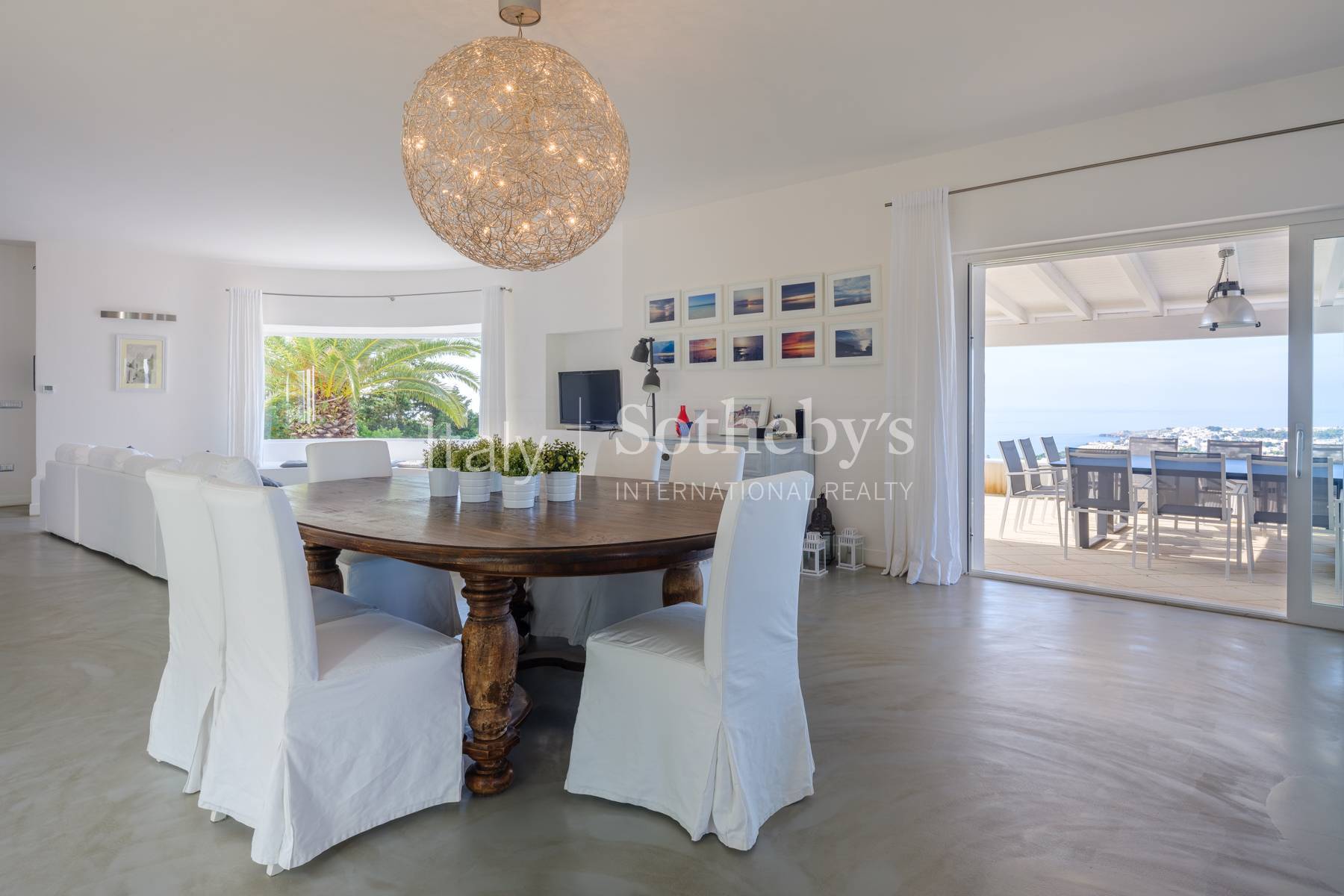  Elegant villa with a sea-view pool - 物件實景