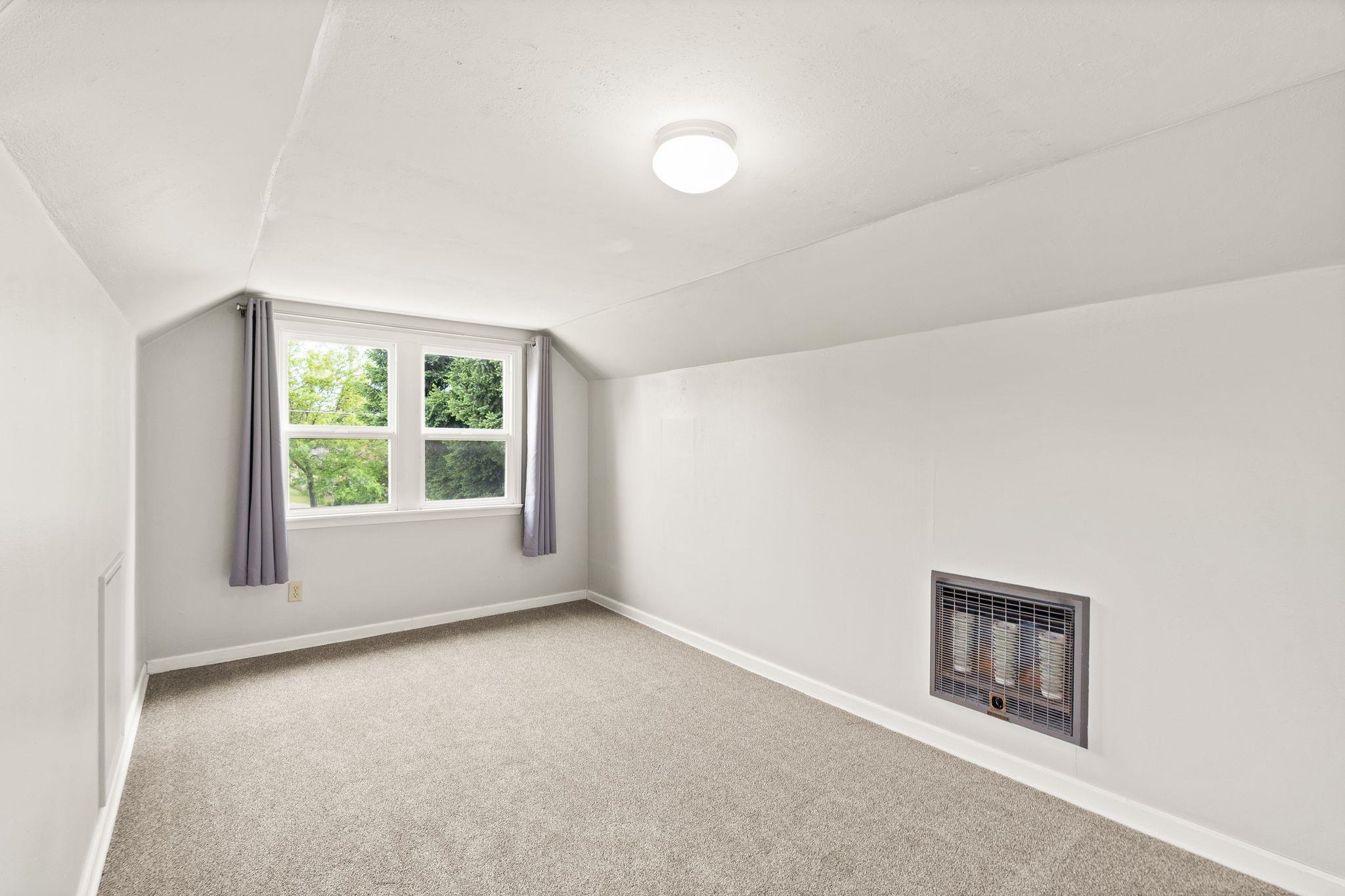 Greenacres, Washington, 99016, United States, 5 Bedrooms Bedrooms, ,2 BathroomsBathrooms,Residential,For Sale,1846797