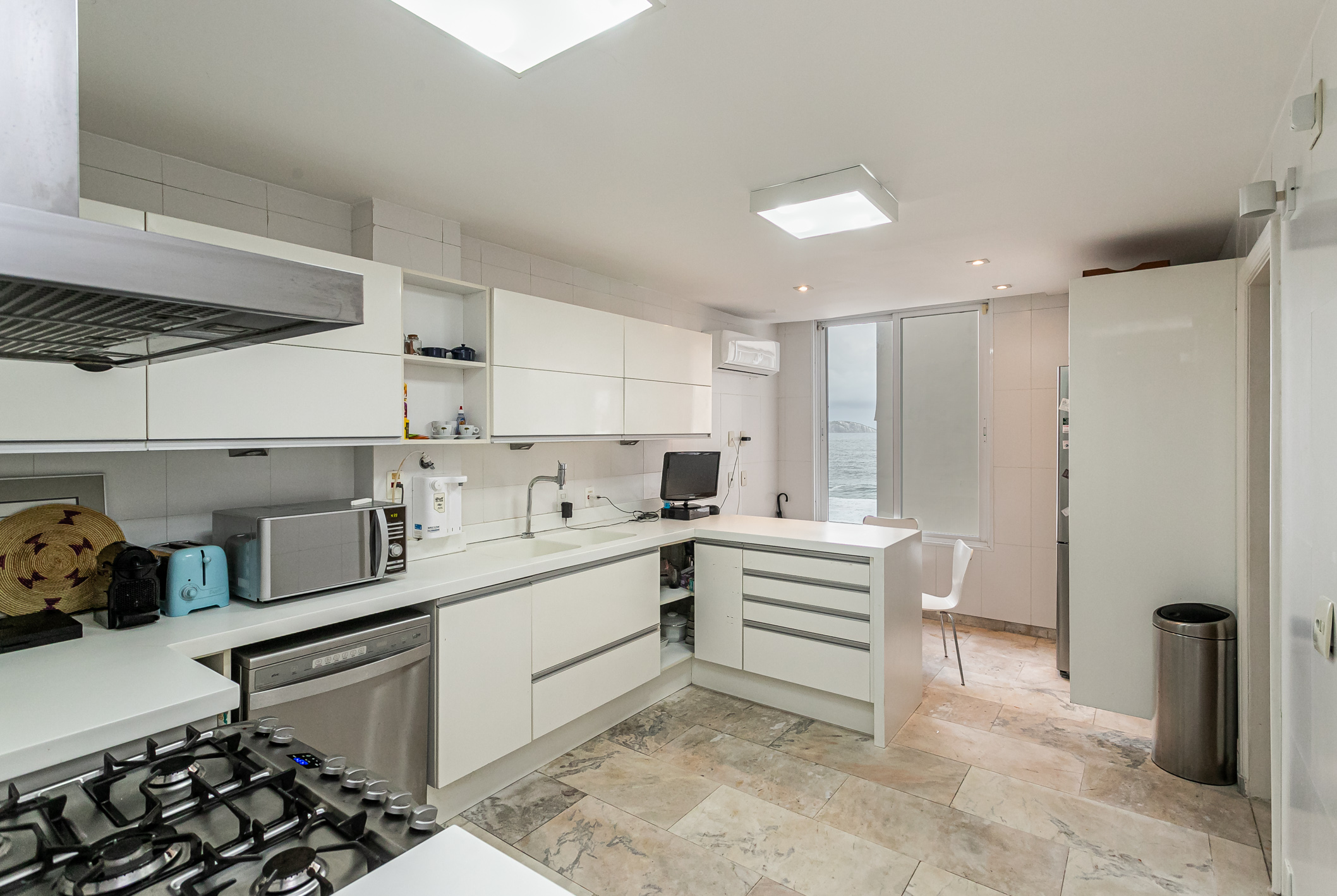  Linear apartment with breathtaking ocean views in prime Ipanema location - 物件實景