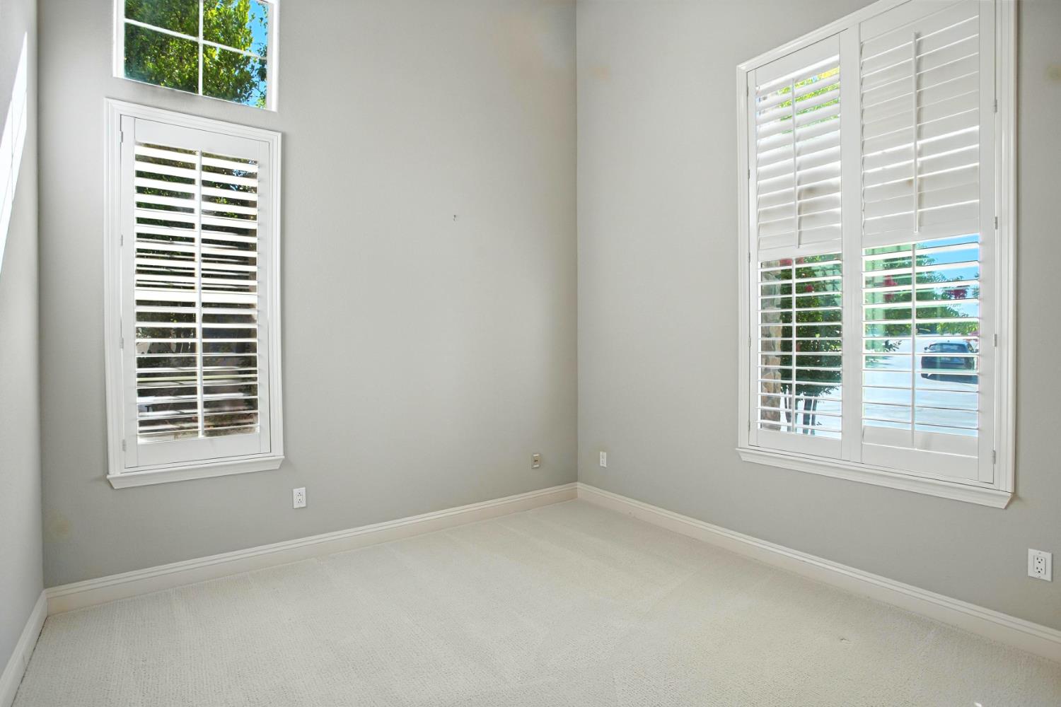 Roseville, California, 95661, United States, 4 Bedrooms Bedrooms, ,3 BathroomsBathrooms,Residential,For Sale,1934690