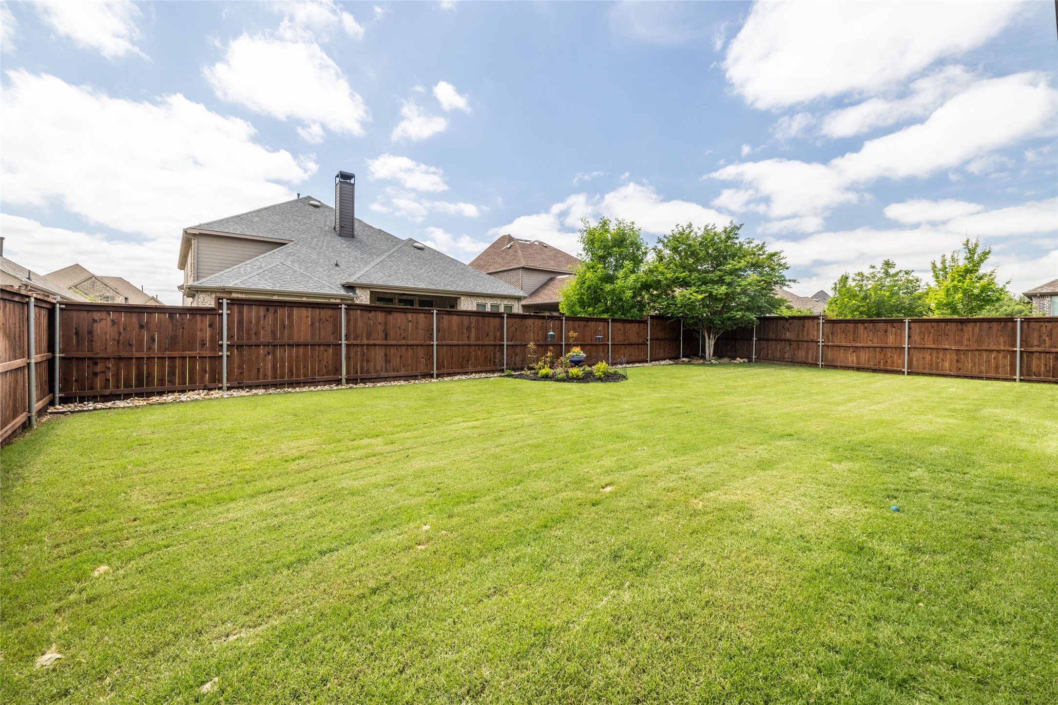 Roanoke, Texas, 76262, United States, 4 Bedrooms Bedrooms, ,5 BathroomsBathrooms,Residential,For Sale,1827754