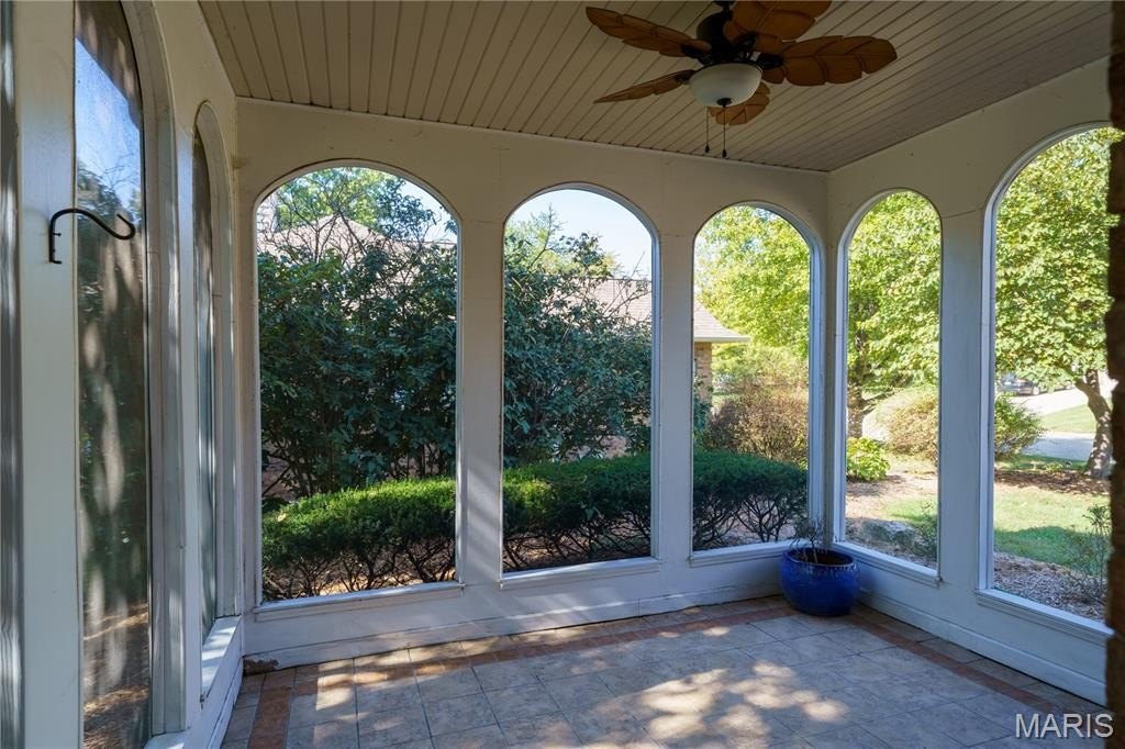 Glen Carbon, Illinois, 62034, United States, 5 Bedrooms Bedrooms, ,4 BathroomsBathrooms,Residential,For Sale,1977133