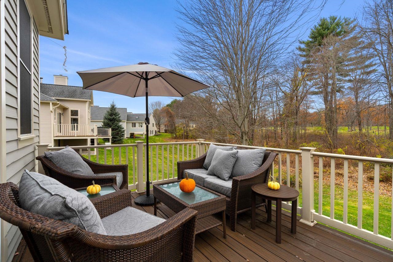 Bedford, New Hampshire, 03110, United States, 3 Bedrooms Bedrooms, ,3 BathroomsBathrooms,Residential,For Sale,1989387