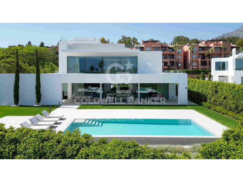 Marbella, Andalusia, ES, 5 Bedrooms Bedrooms, ,5 BathroomsBathrooms,Residential,For Sale,1805166