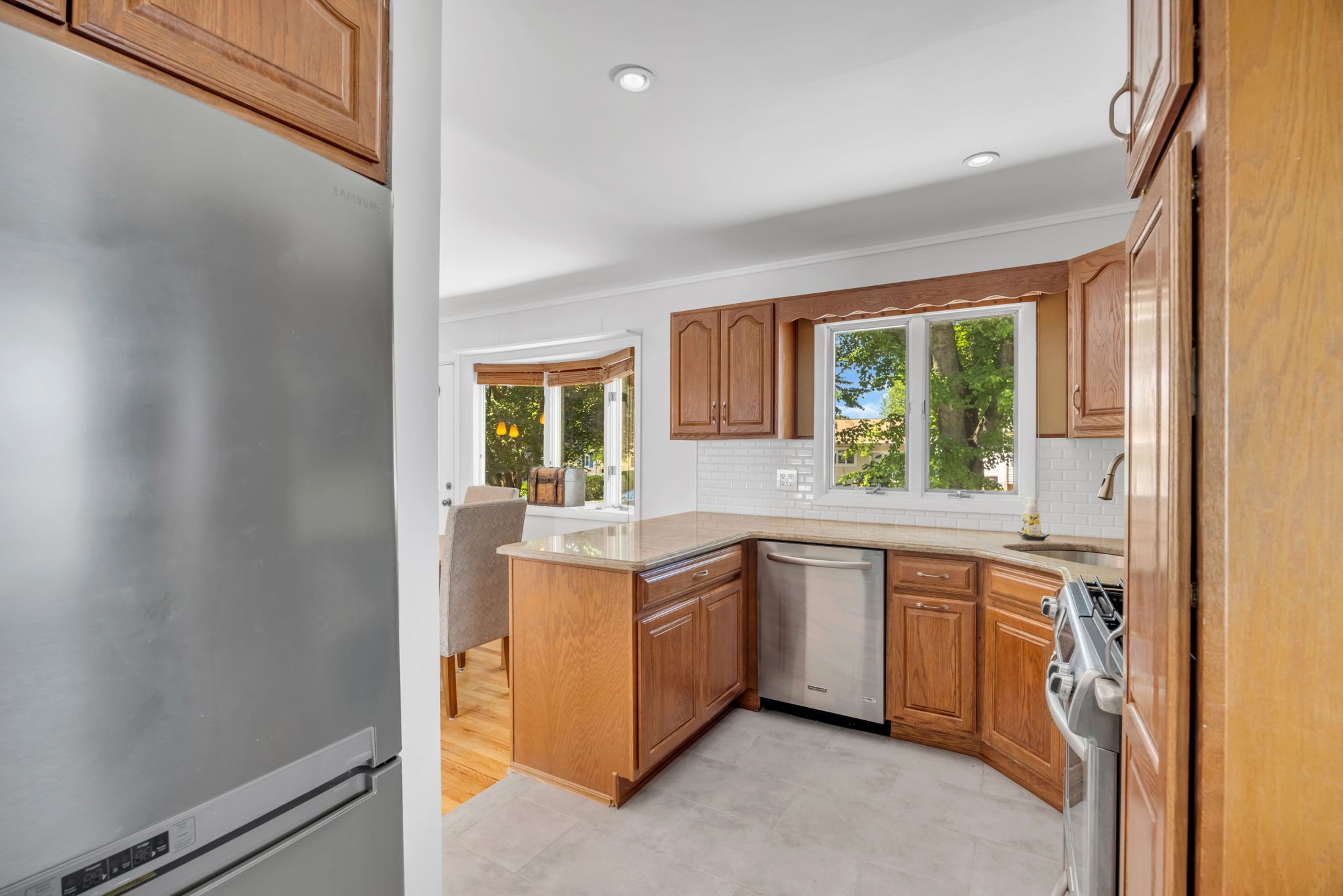  Highly Desirable Madison Park - 32 Bucknell Road, Parlin - 物件實景