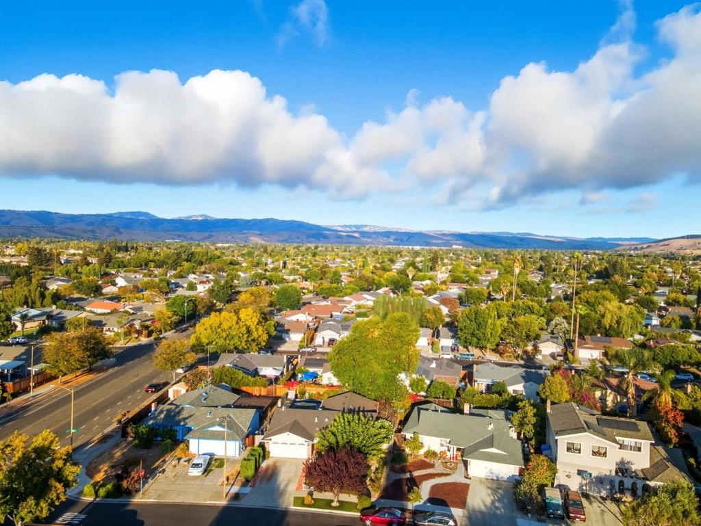 San Jose, California, 95123, United States, 3 Bedrooms Bedrooms, ,2 BathroomsBathrooms,Residential,For Sale,1975297