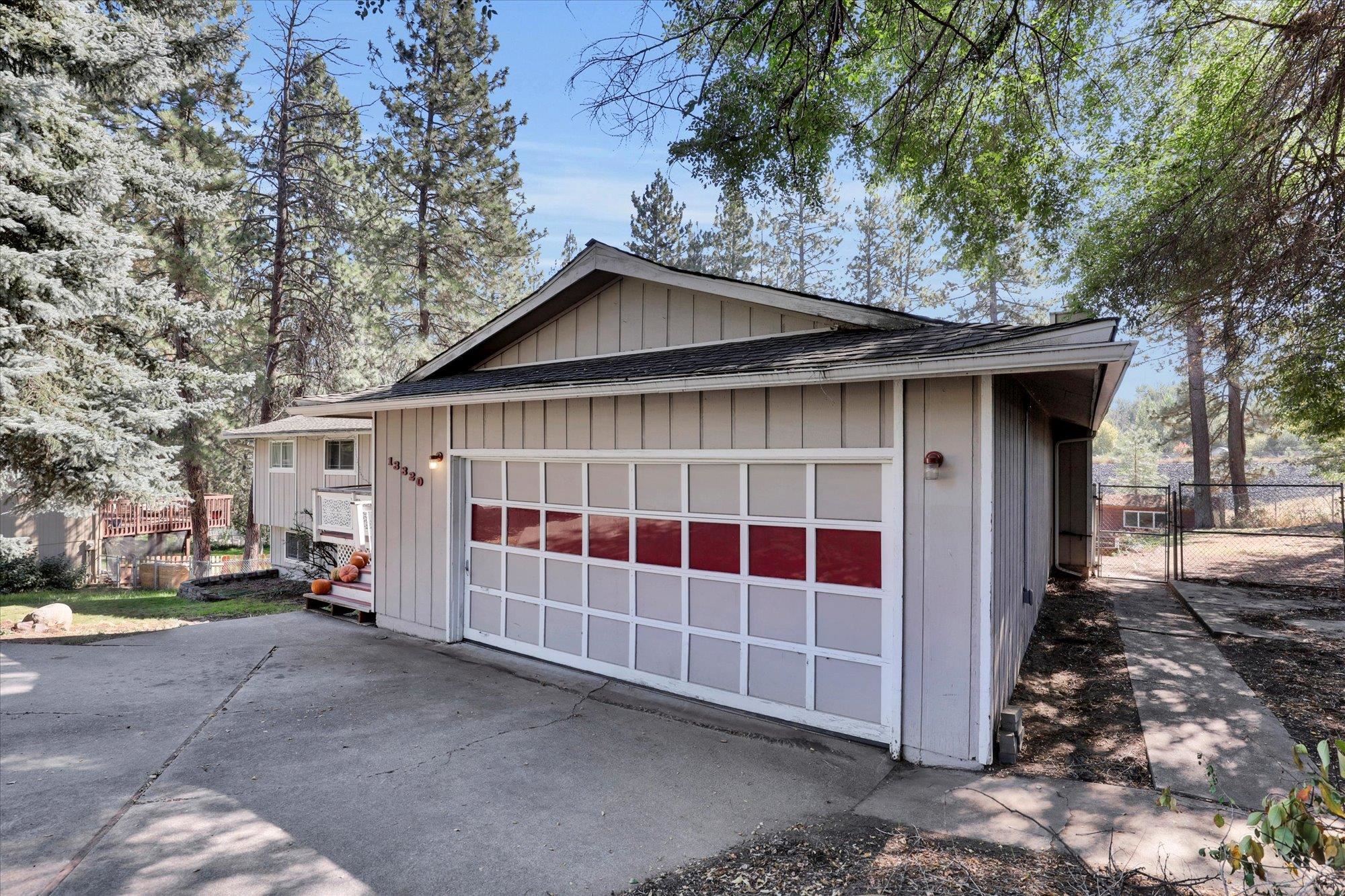 Mead, Washington, 99021, United States, 6 Bedrooms Bedrooms, ,3 BathroomsBathrooms,Residential,For Sale,1958324