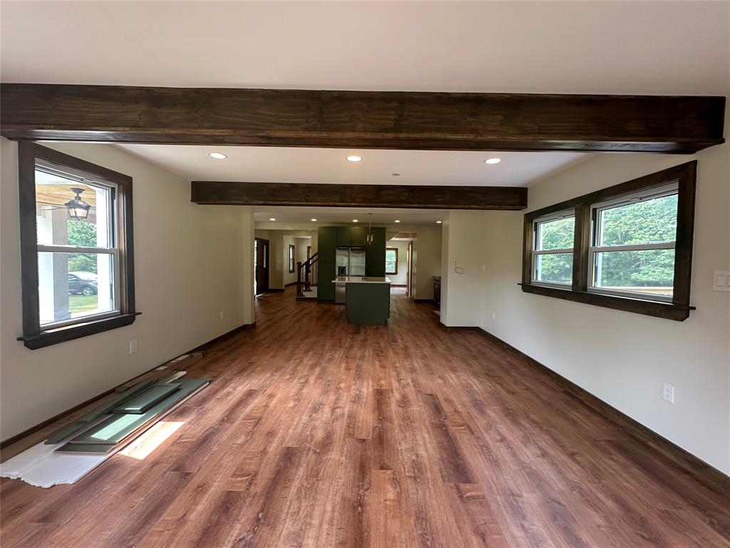 Narrowsburg, New York, 12764, United States, 4 Bedrooms Bedrooms, ,2 BathroomsBathrooms,Residential,For Sale,1923513