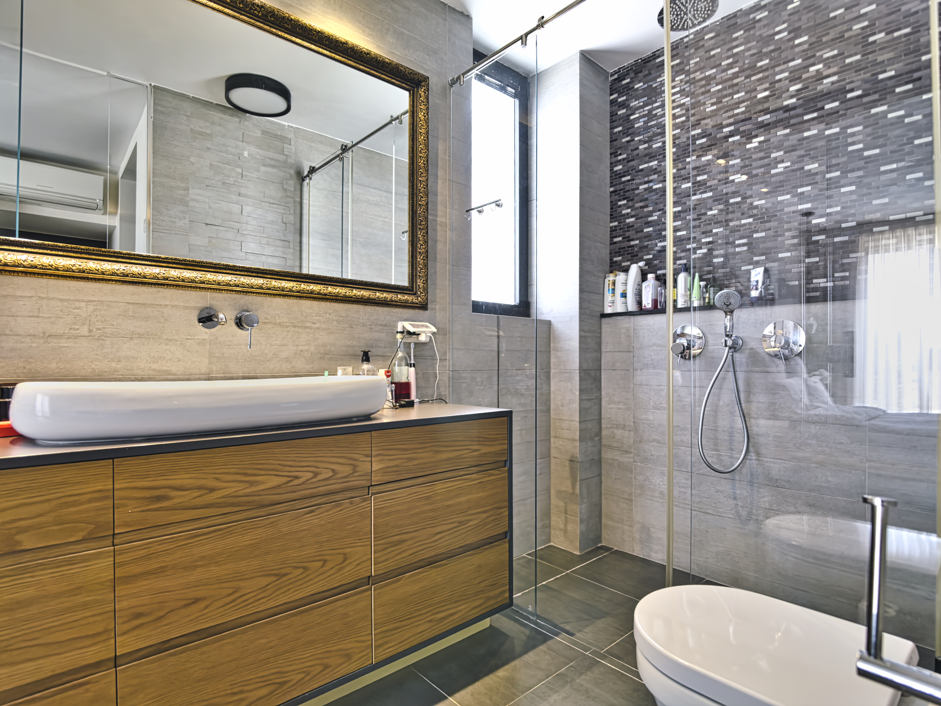  Exceptional Penthouse with Expansive Private Rooftop  Old North - 物件實景