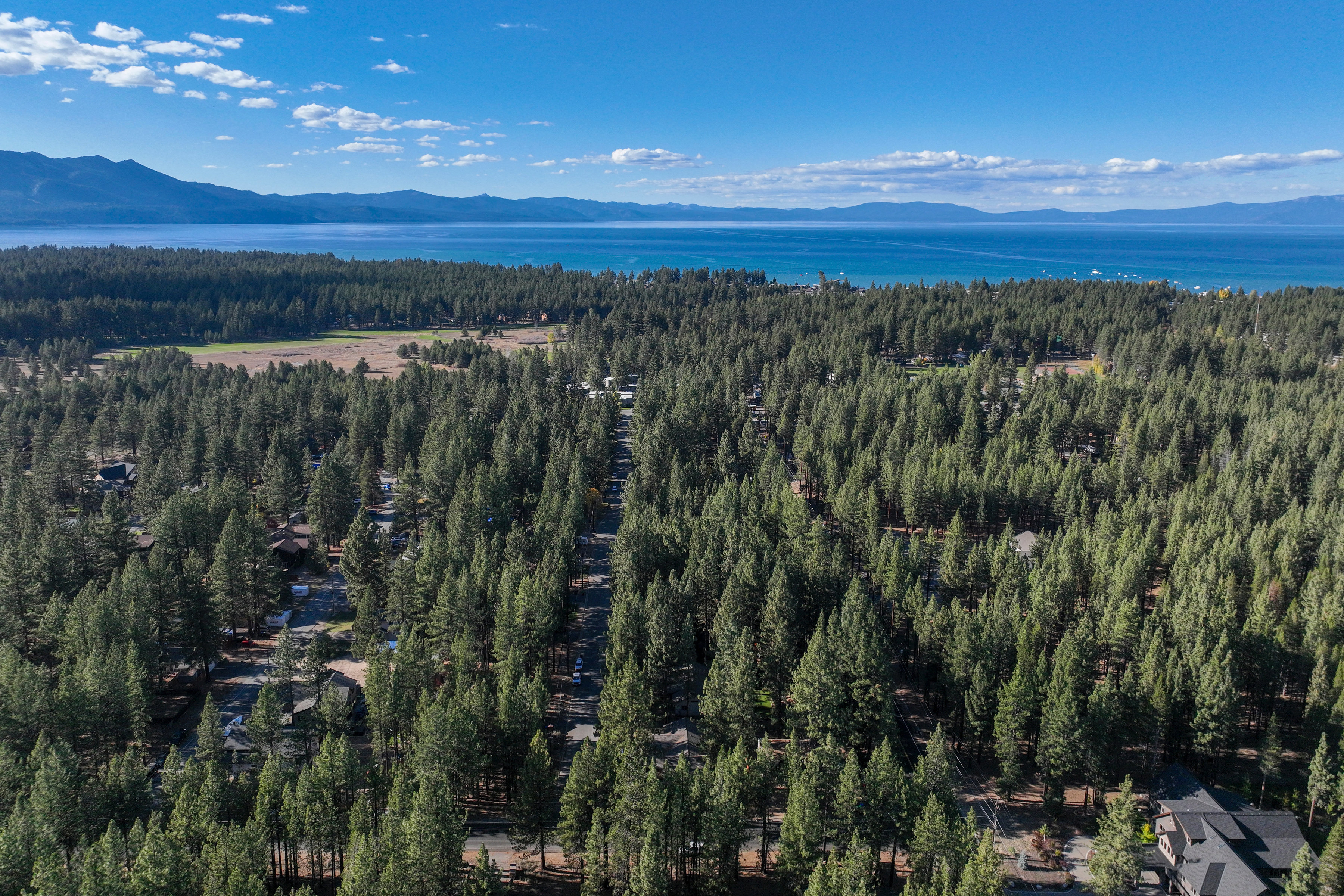  Relaxed Mountain Living with Every Modern Touch - 物件實景