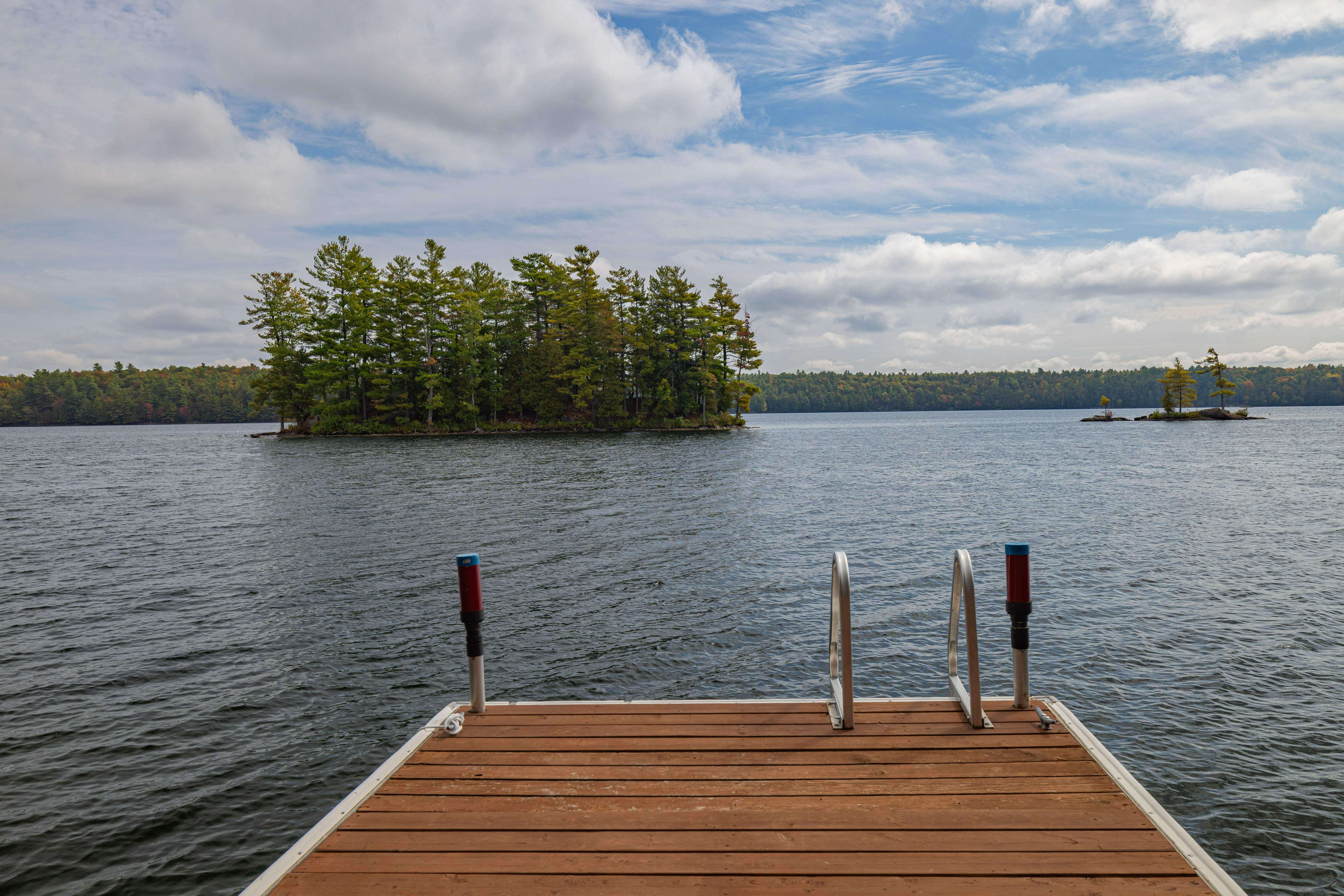 South Frontenac, Ontario, K0H 2L0, CA, 3 Bedrooms Bedrooms, ,3 BathroomsBathrooms,Residential,For Sale,1960739