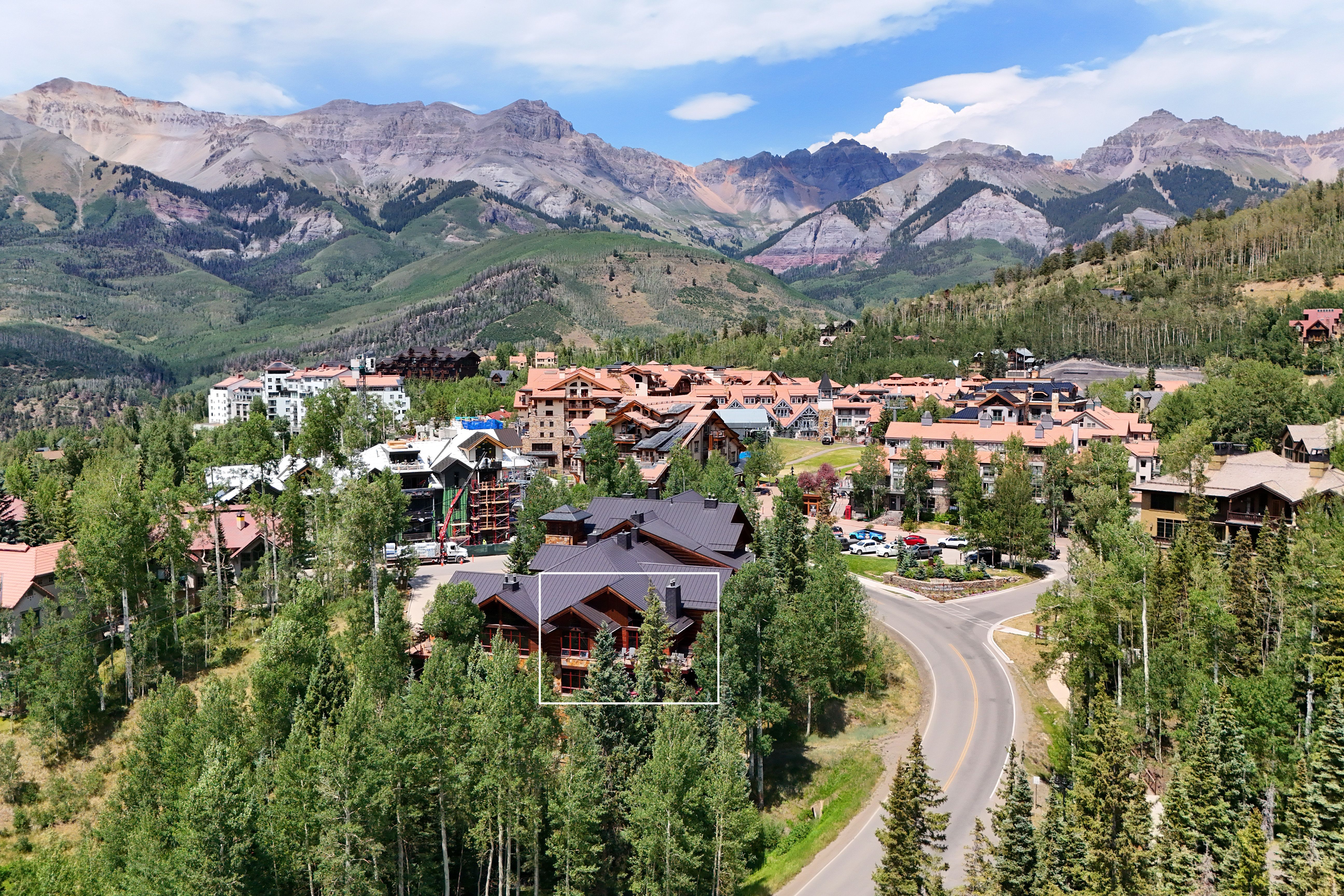  Luxury Condo Minutes from the Gondola - 物件實景