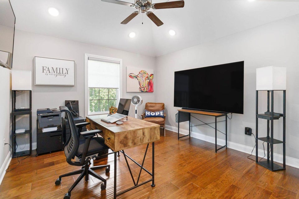 Somerset, Kentucky, 42503, United States, 4 Bedrooms Bedrooms, ,3 BathroomsBathrooms,Residential,For Sale,1981769