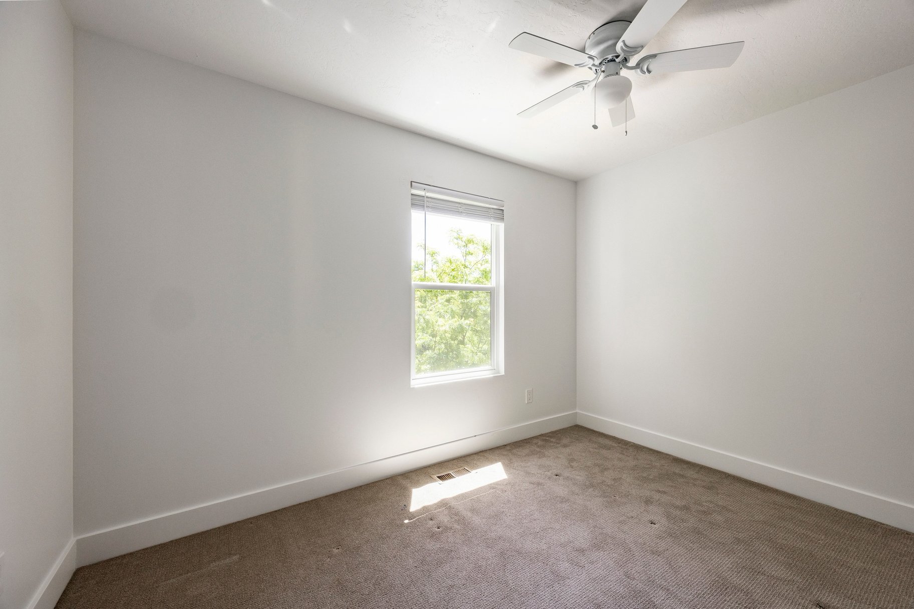  Rare 5-Bedroom Heber City Home with Garage, Private Yard and No HOA - 物件實景