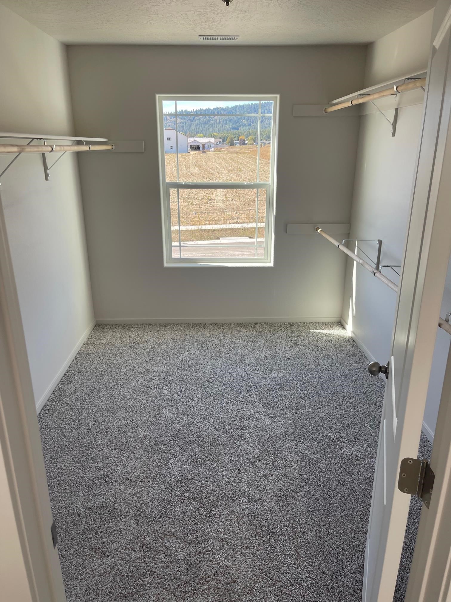 Spokane Valley, Washington, 99016, United States, 3 Bedrooms Bedrooms, ,3 BathroomsBathrooms,Residential,For Sale,1819846
