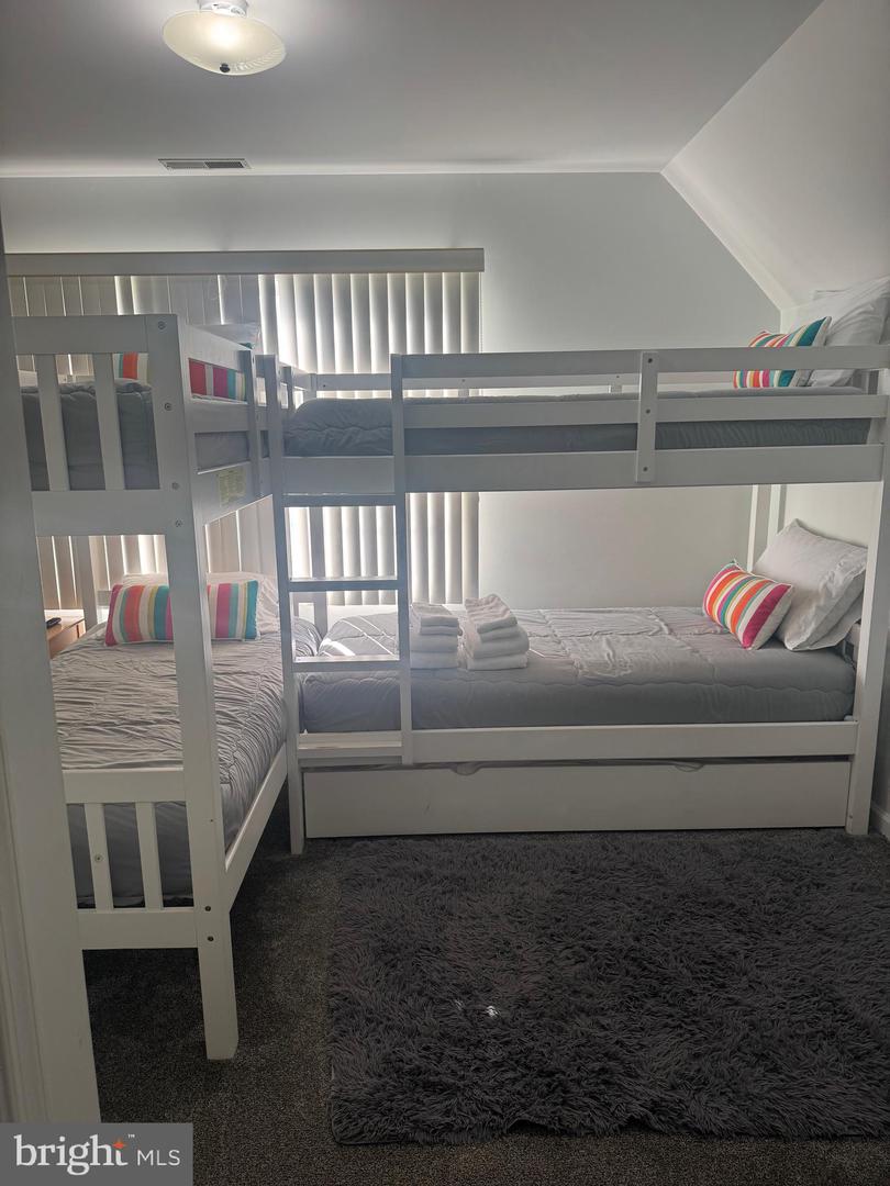 Ocean City, Maryland, 21842, United States, 4 Bedrooms Bedrooms, ,4 BathroomsBathrooms,Residential,For Sale,1992172