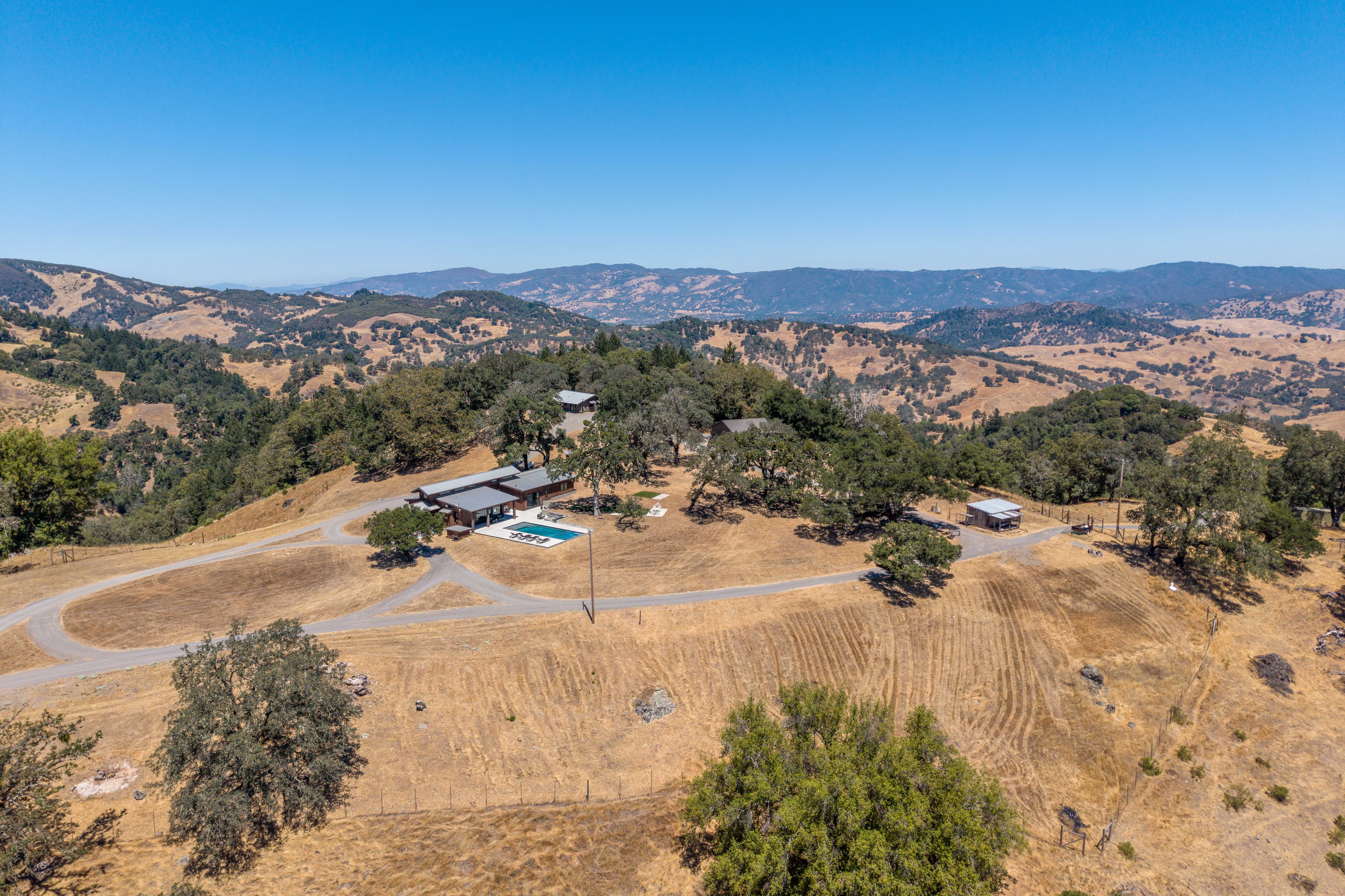  18115 Highlands Ridge Road, Yorkville, CA 95494 - 物件實景