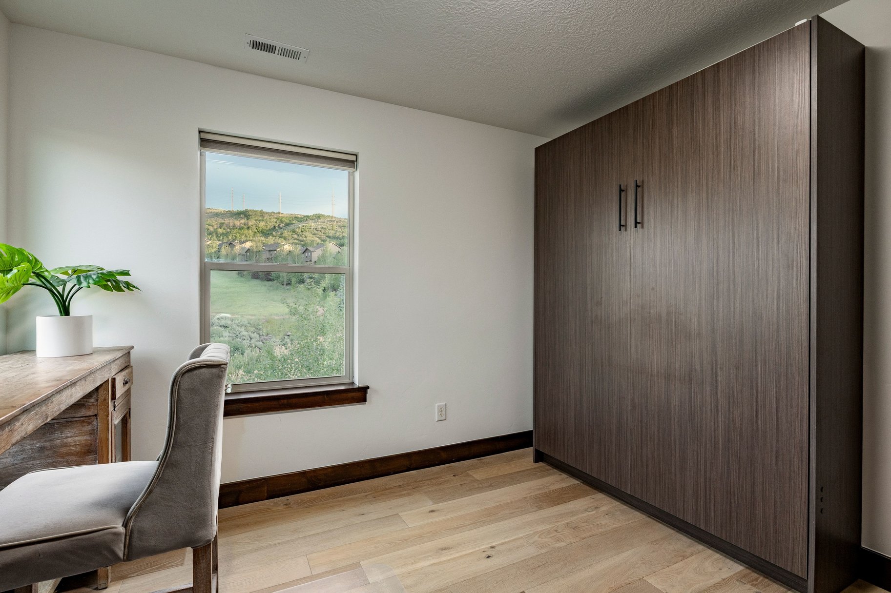  Renovated Furnished Townhome on Premium Lot with Easy Ski Access - 物件實景