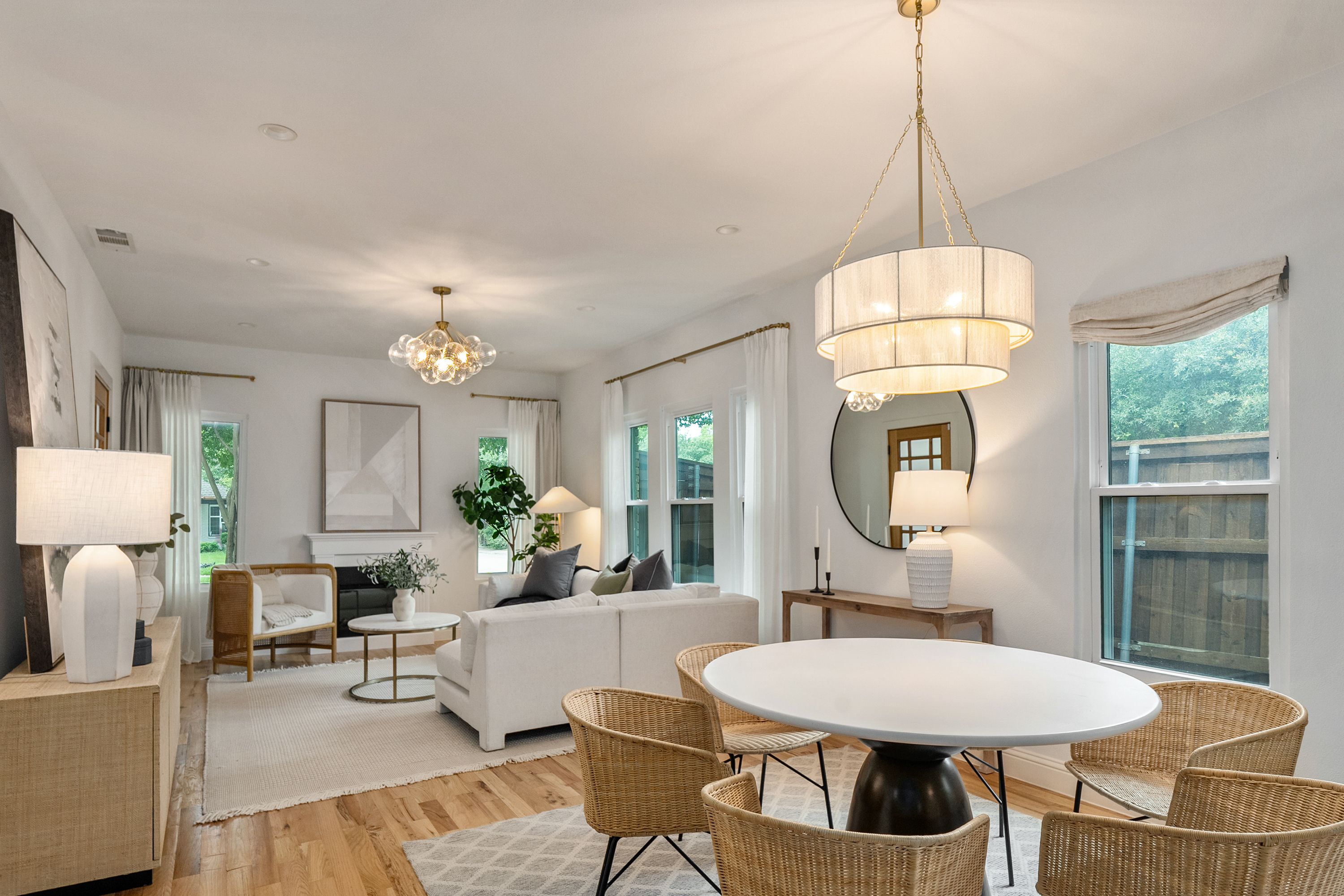  Classic East Dallas Craftsman with Refined Modern Updates - 物件實景
