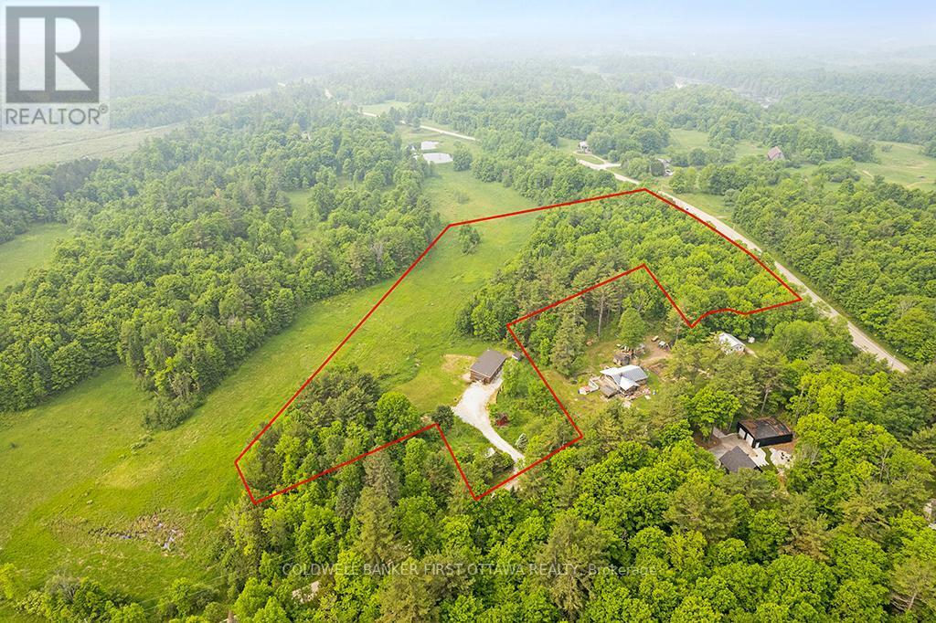TAY VALLEY, Ontario, K0H 2B0, CA, 2 Bedrooms Bedrooms, ,1 BathroomBathrooms,Residential,For Sale,1866349
