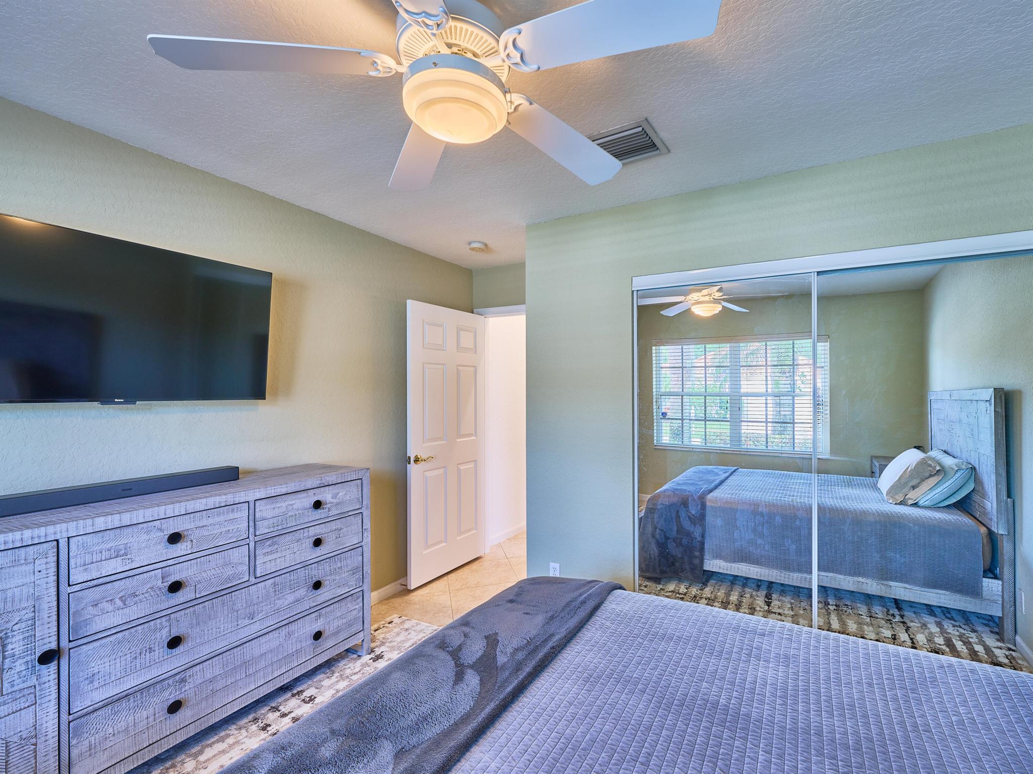 Boynton Beach, Florida, 33437, United States, 3 Bedrooms Bedrooms, ,2 BathroomsBathrooms,Residential,For Sale,1928826
