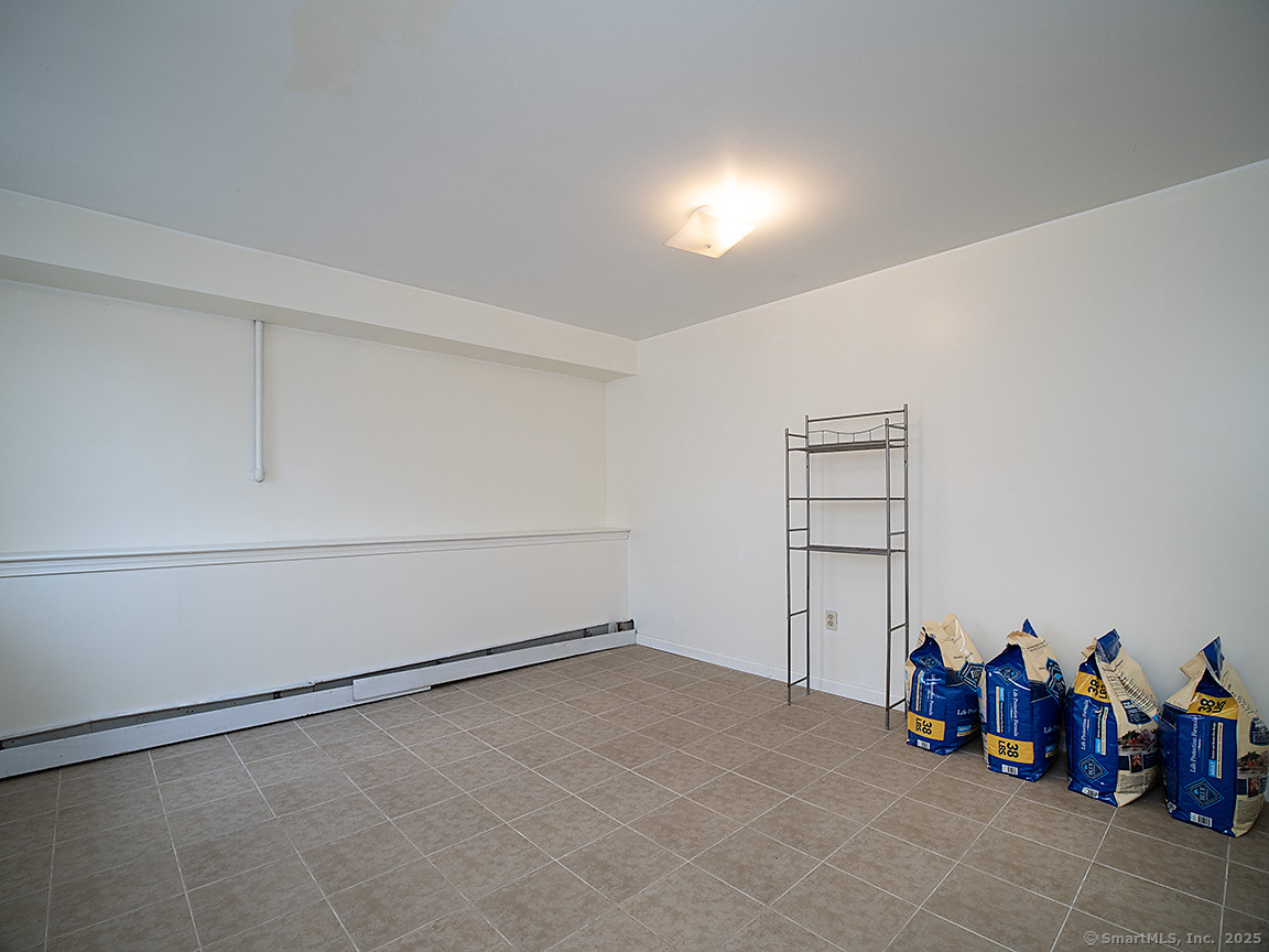 Woodbridge, Connecticut, 06525, United States, 4 Bedrooms Bedrooms, ,4 BathroomsBathrooms,Residential,For Sale,1906331