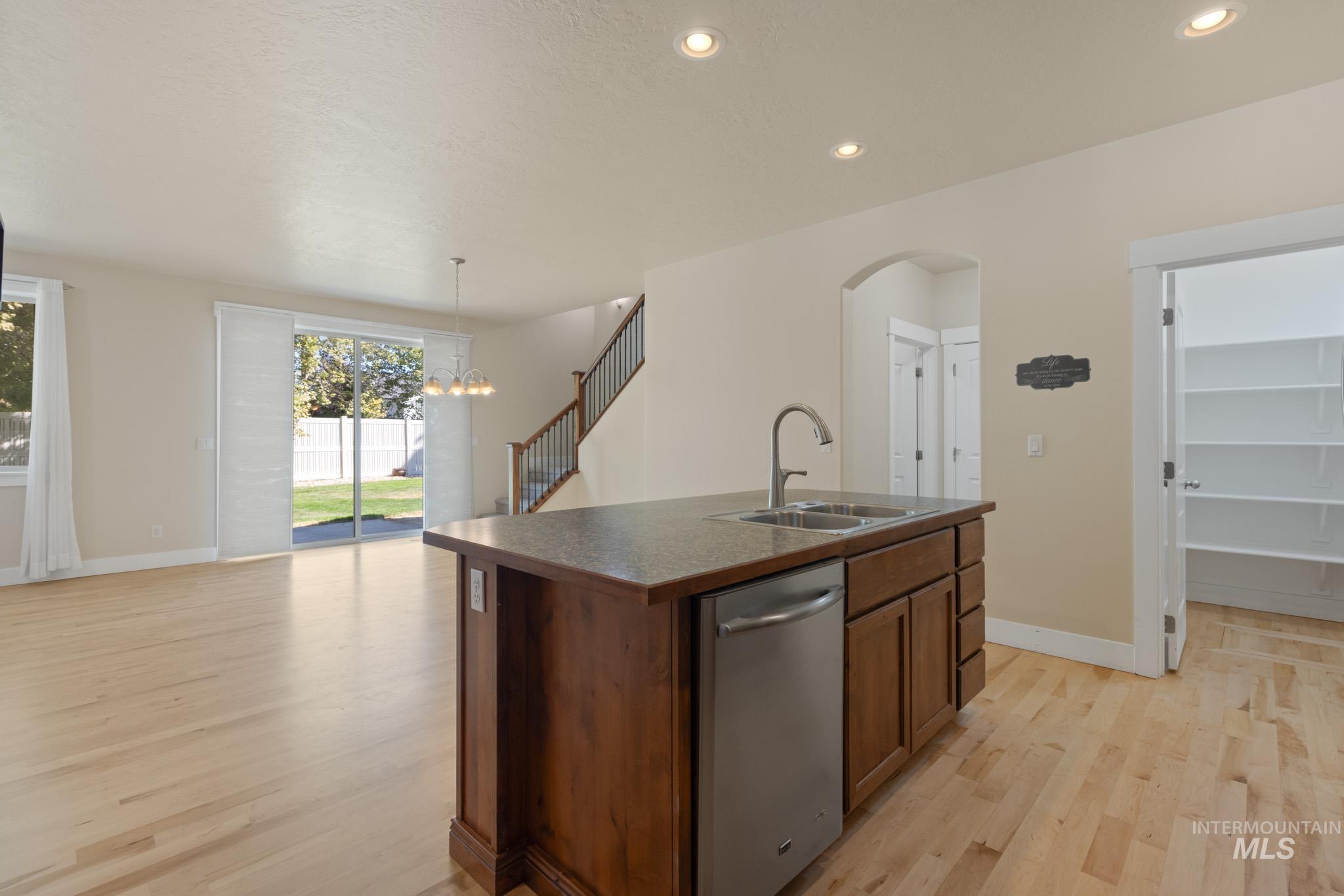 Meridian, Idaho, 83646, United States, 3 Bedrooms Bedrooms, ,Residential,For Sale,1926197