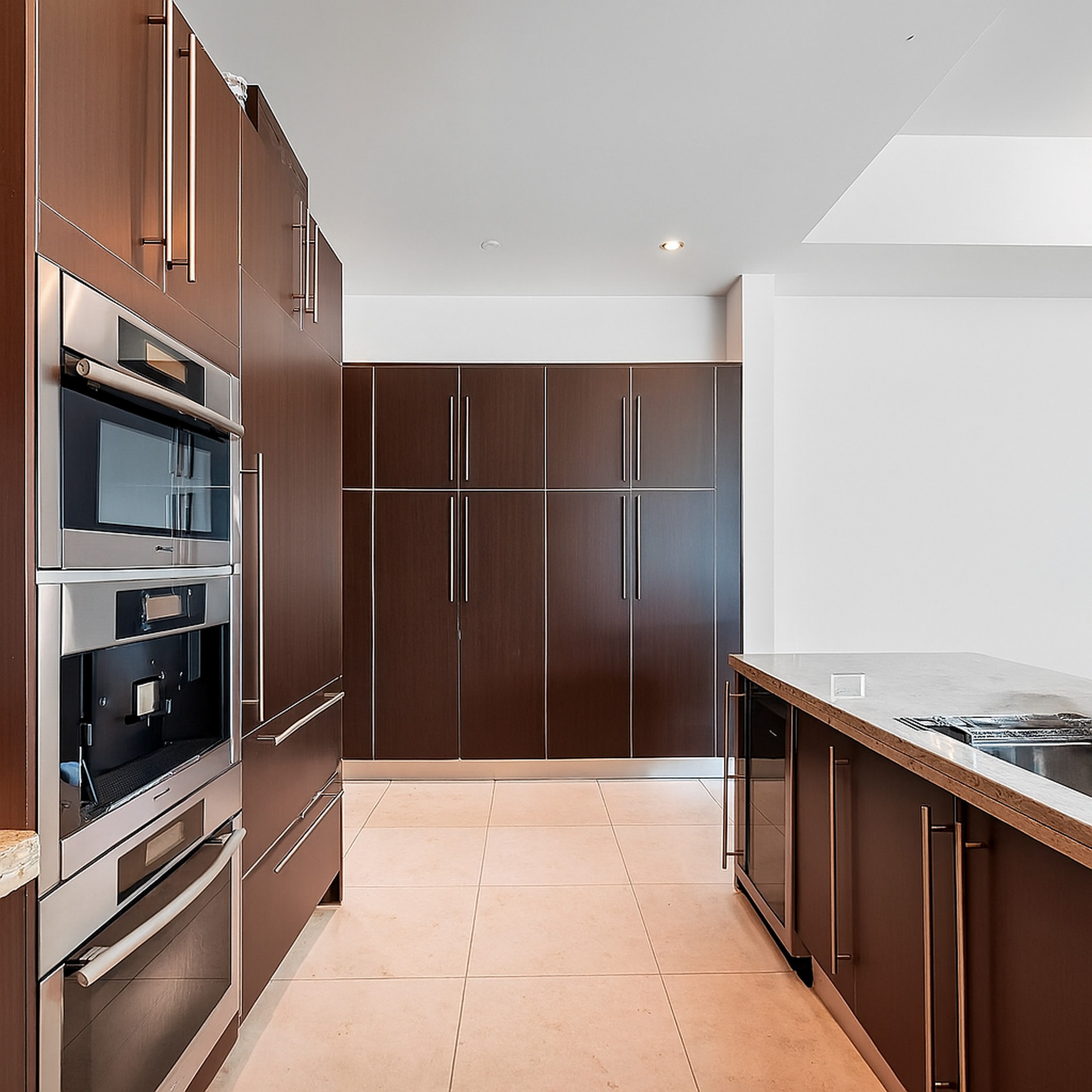 900 Brickell Key Blvd, Miami, FL, 33131 