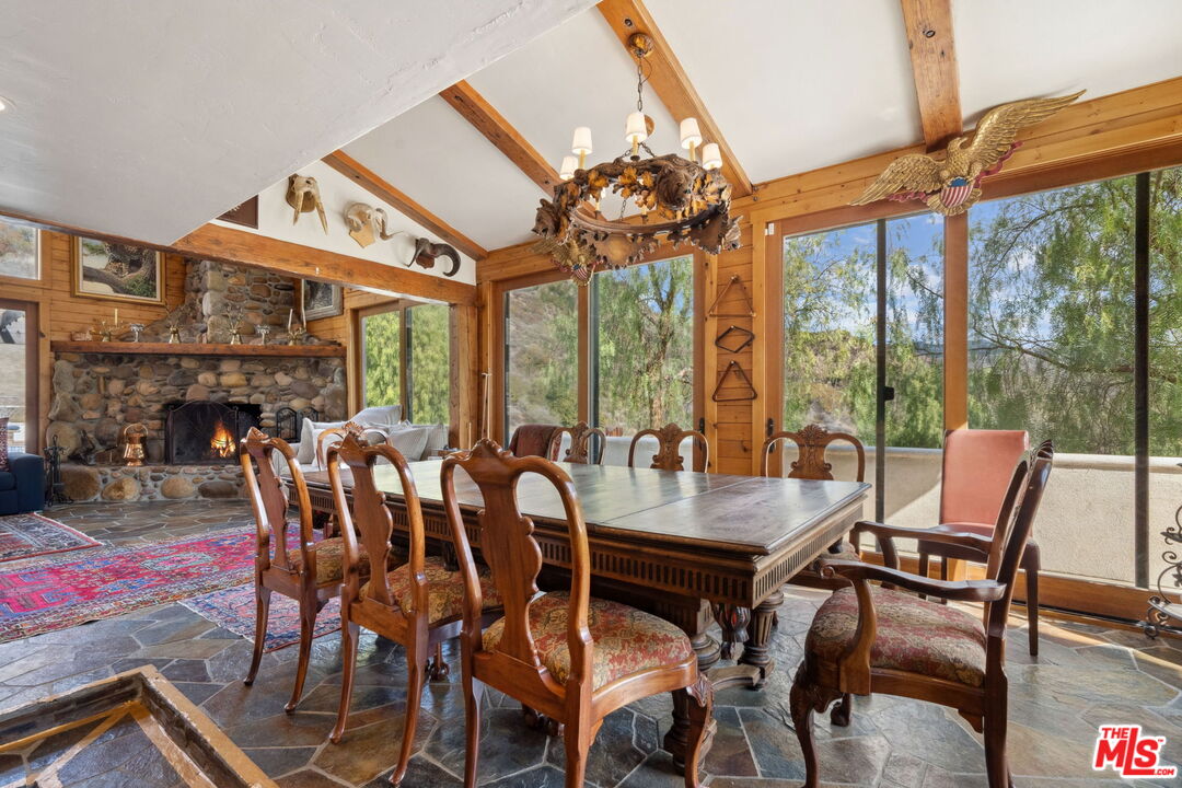 Calabasas, California, 91302, United States, 4 Bedrooms Bedrooms, ,3 BathroomsBathrooms,Residential,For Sale,1708601