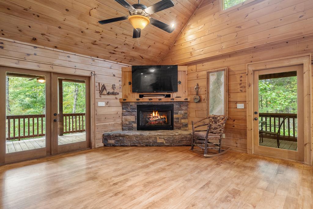 Morganton, Georgia, 30560, United States, 3 Bedrooms Bedrooms, ,3 BathroomsBathrooms,Residential,For Sale,1973910