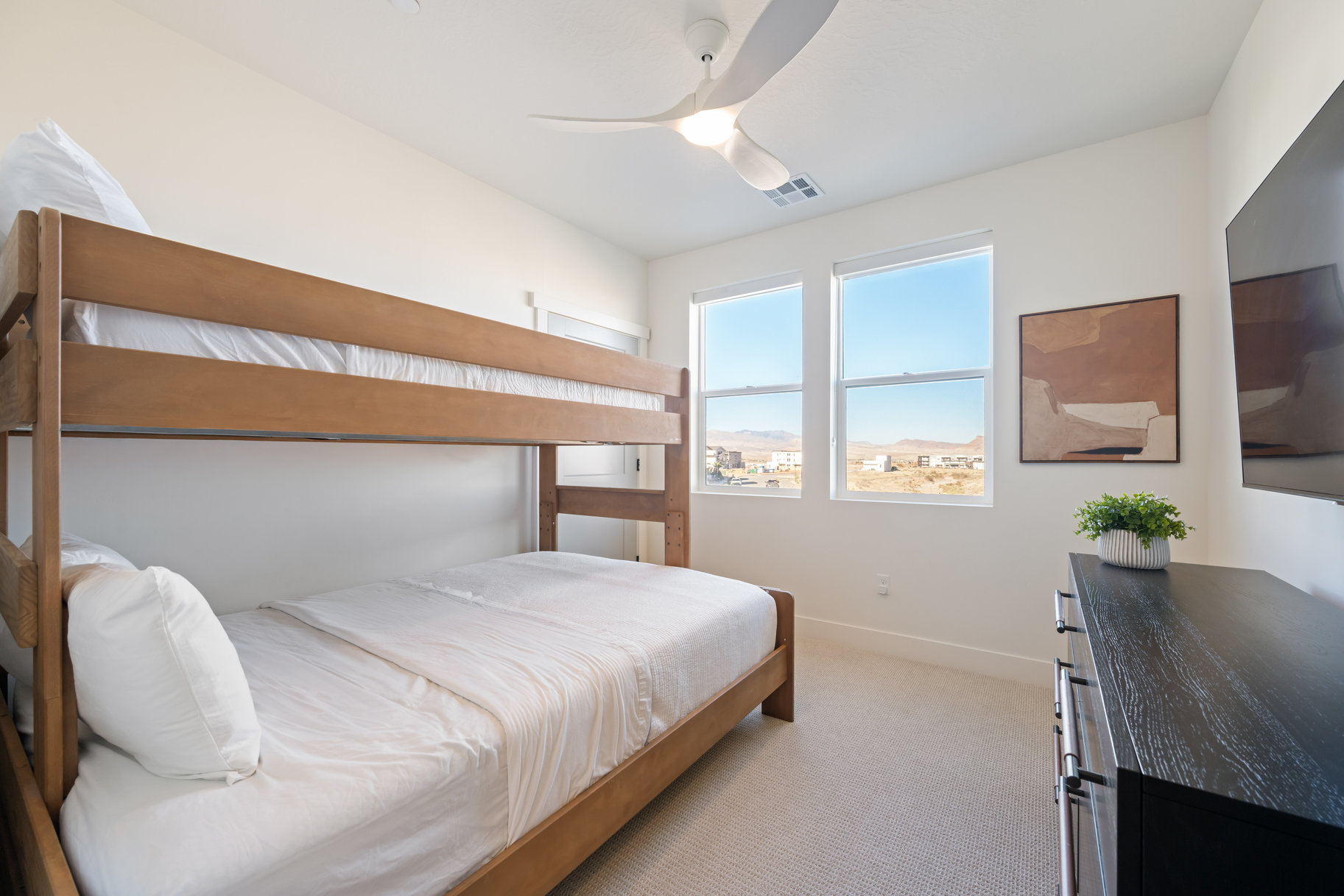  Short Term Rental Opportunity In Desert Color - 物件實景