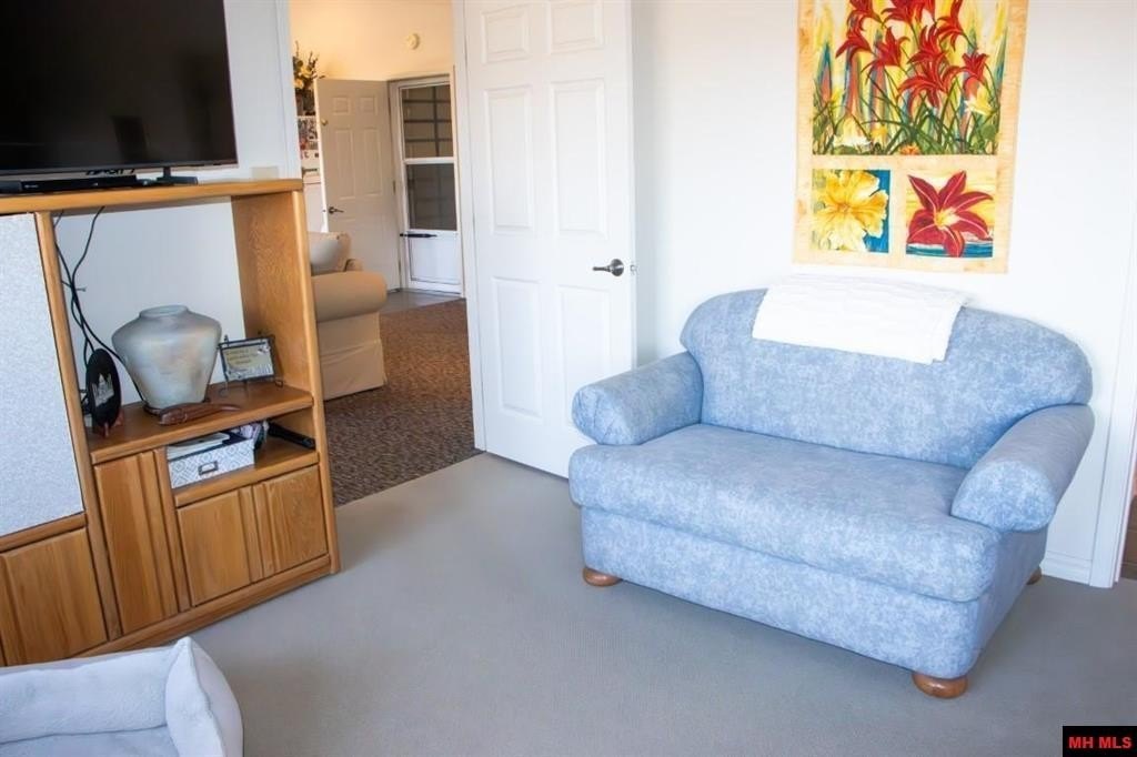 Mountain Home, Arkansas, 72653, United States, 1 Bedroom Bedrooms, ,1 BathroomBathrooms,Residential,For Sale,1974549