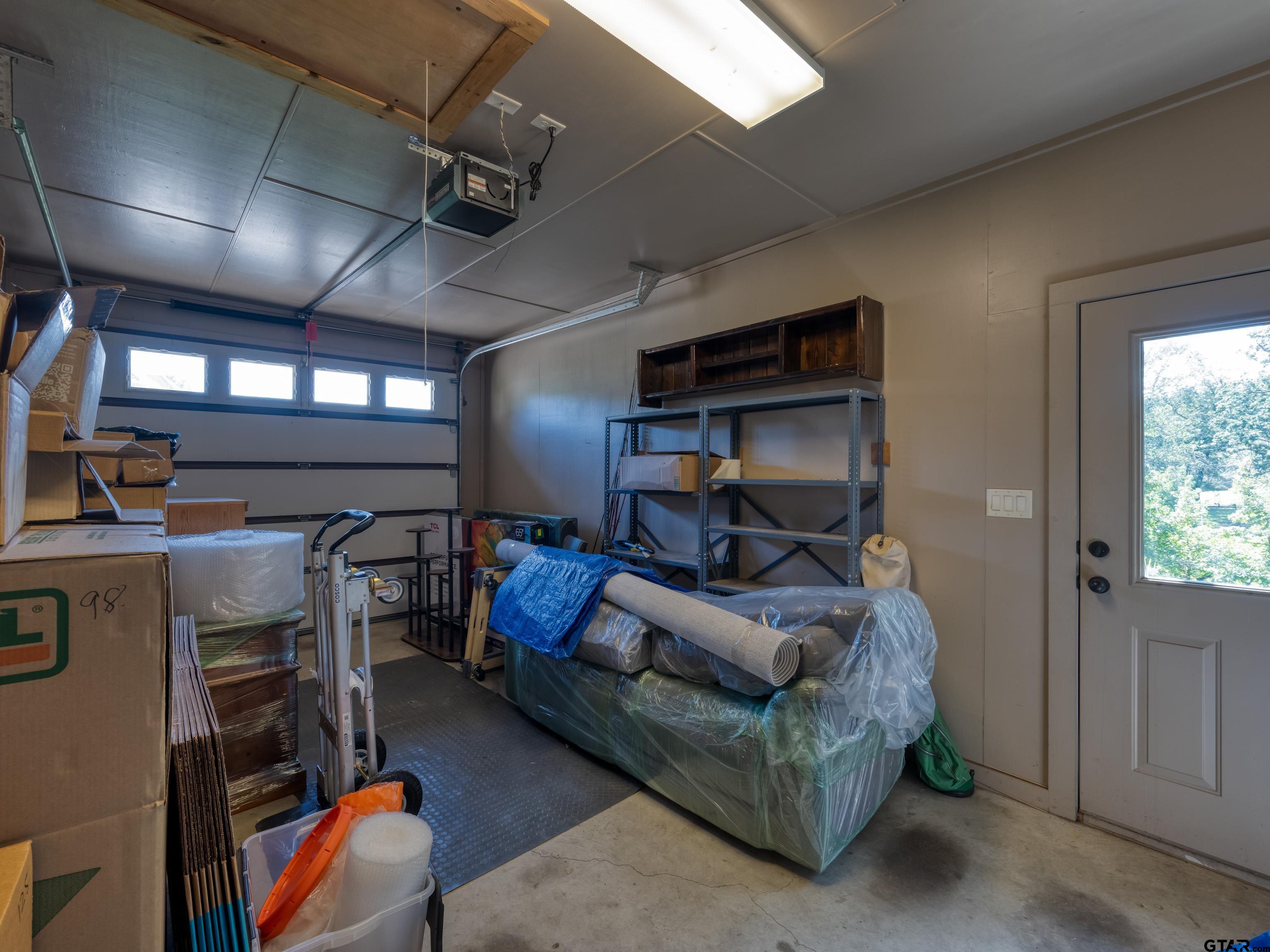 Tyler, Texas, 75703, United States, 4 Bedrooms Bedrooms, ,6 BathroomsBathrooms,Residential,For Sale,1965330