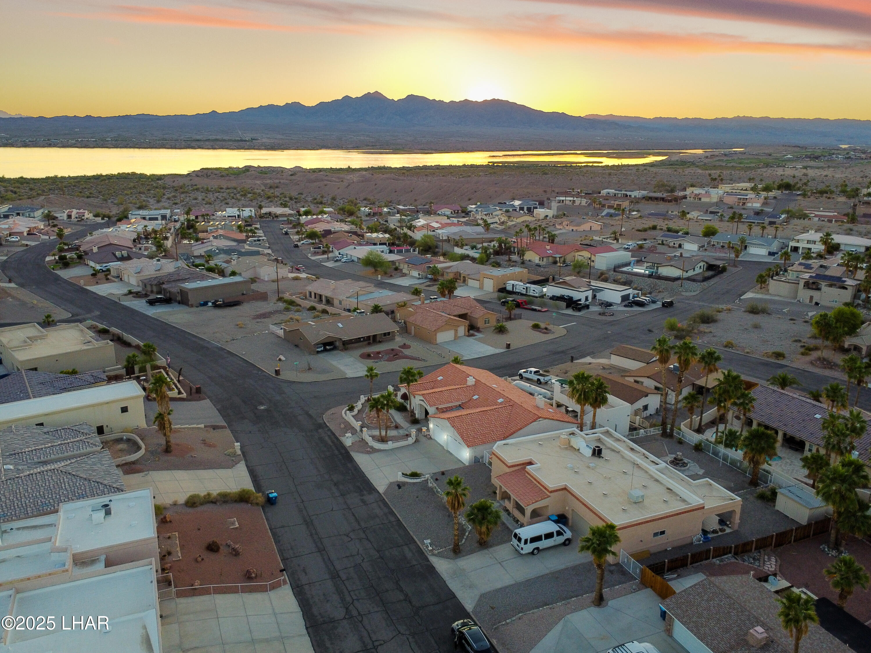 Lake Havasu City, Arizona, 86404, United States, 4 Bedrooms Bedrooms, ,4 BathroomsBathrooms,Residential,For Sale,1818242
