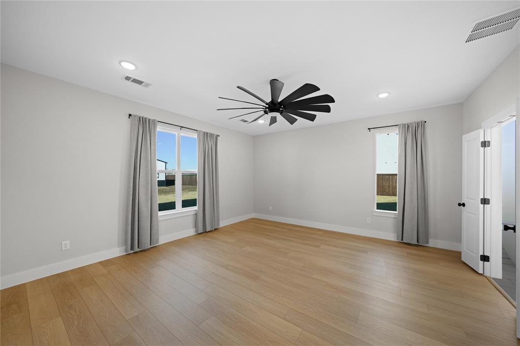 Nevada, Texas, 75173, United States, 3 Bedrooms Bedrooms, ,4 BathroomsBathrooms,Residential,For Sale,1987617