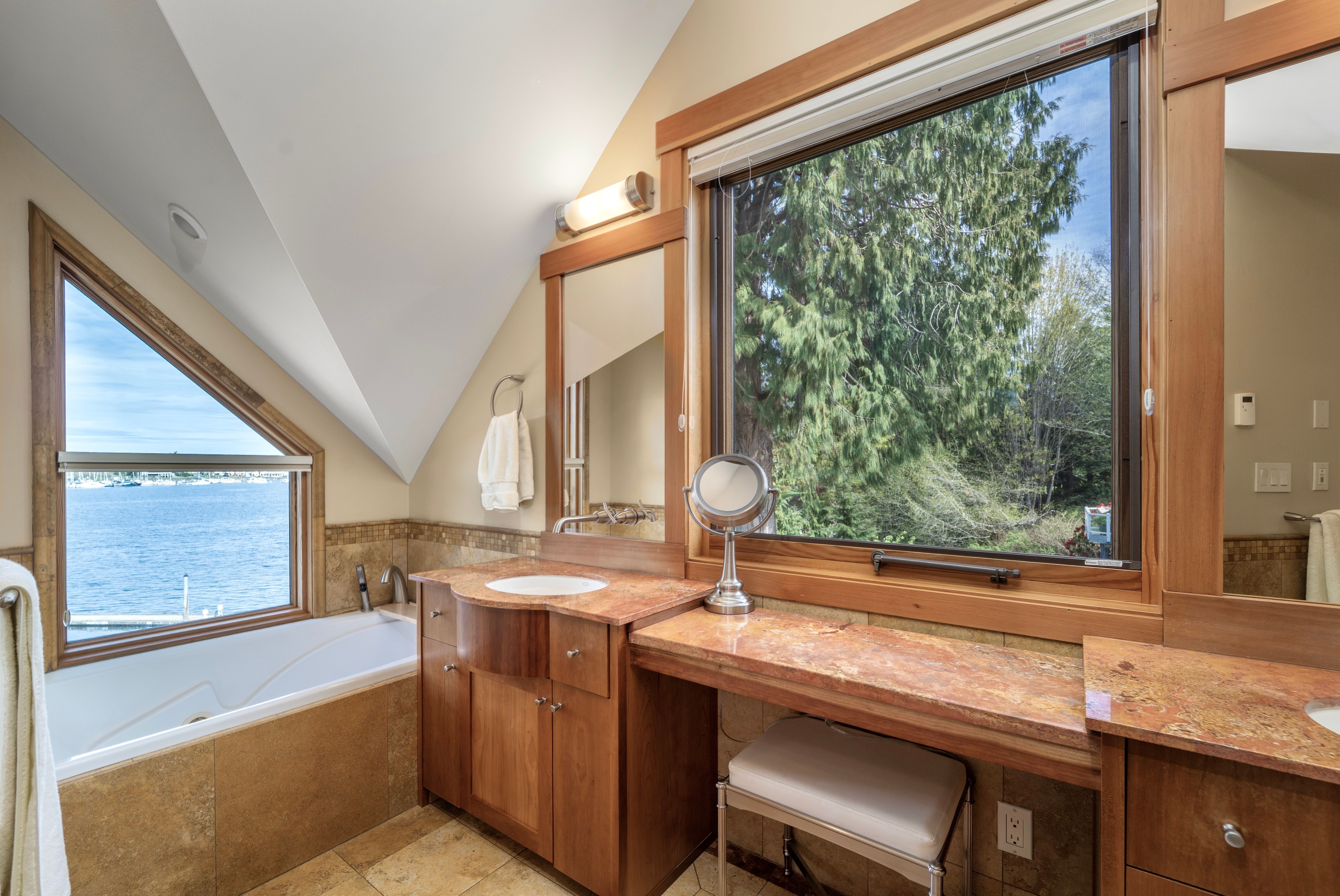  Ludlow Point Mariners’ Haven - 物件實景