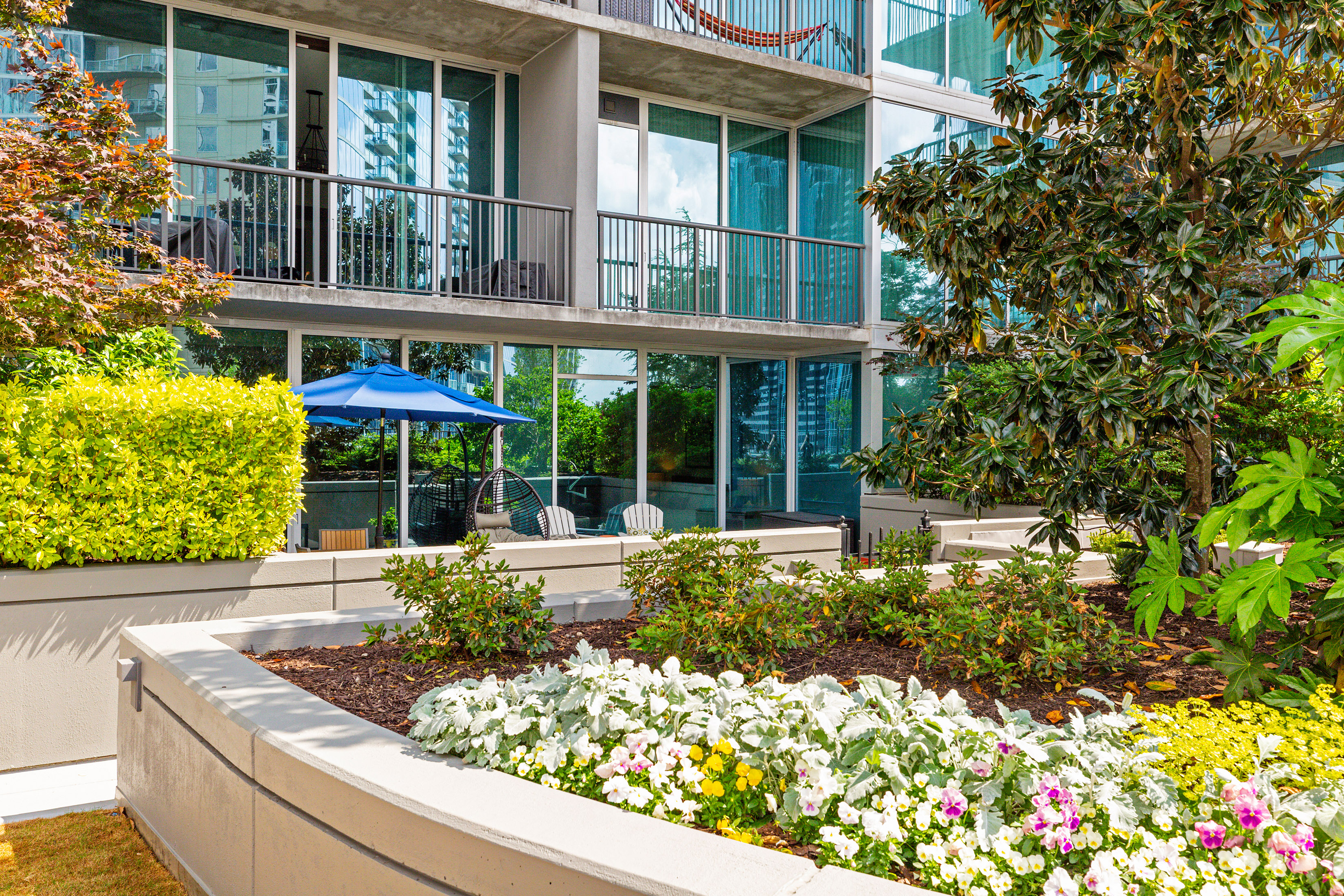  Exceptional Condo Offer Offers an Array of Amenities in a Prime Location - 物件實景