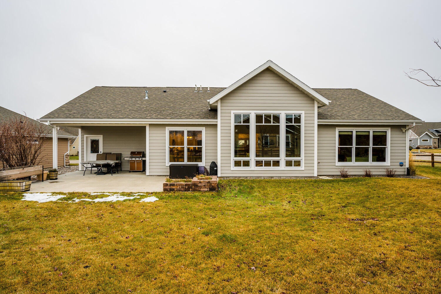 Sheridan, Wyoming, 82801, United States, 2 Bedrooms Bedrooms, ,2 BathroomsBathrooms,Residential,For Sale,2006254