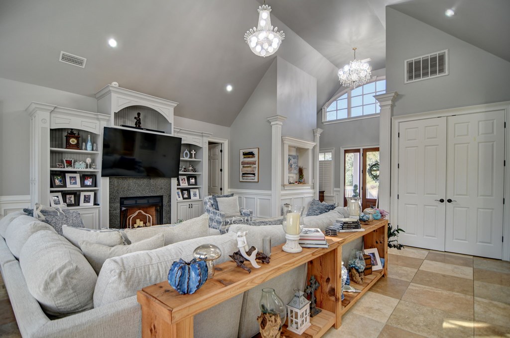 Valdosta, Georgia, 31601, United States, 4 Bedrooms Bedrooms, ,4 BathroomsBathrooms,Residential,For Sale,1995126