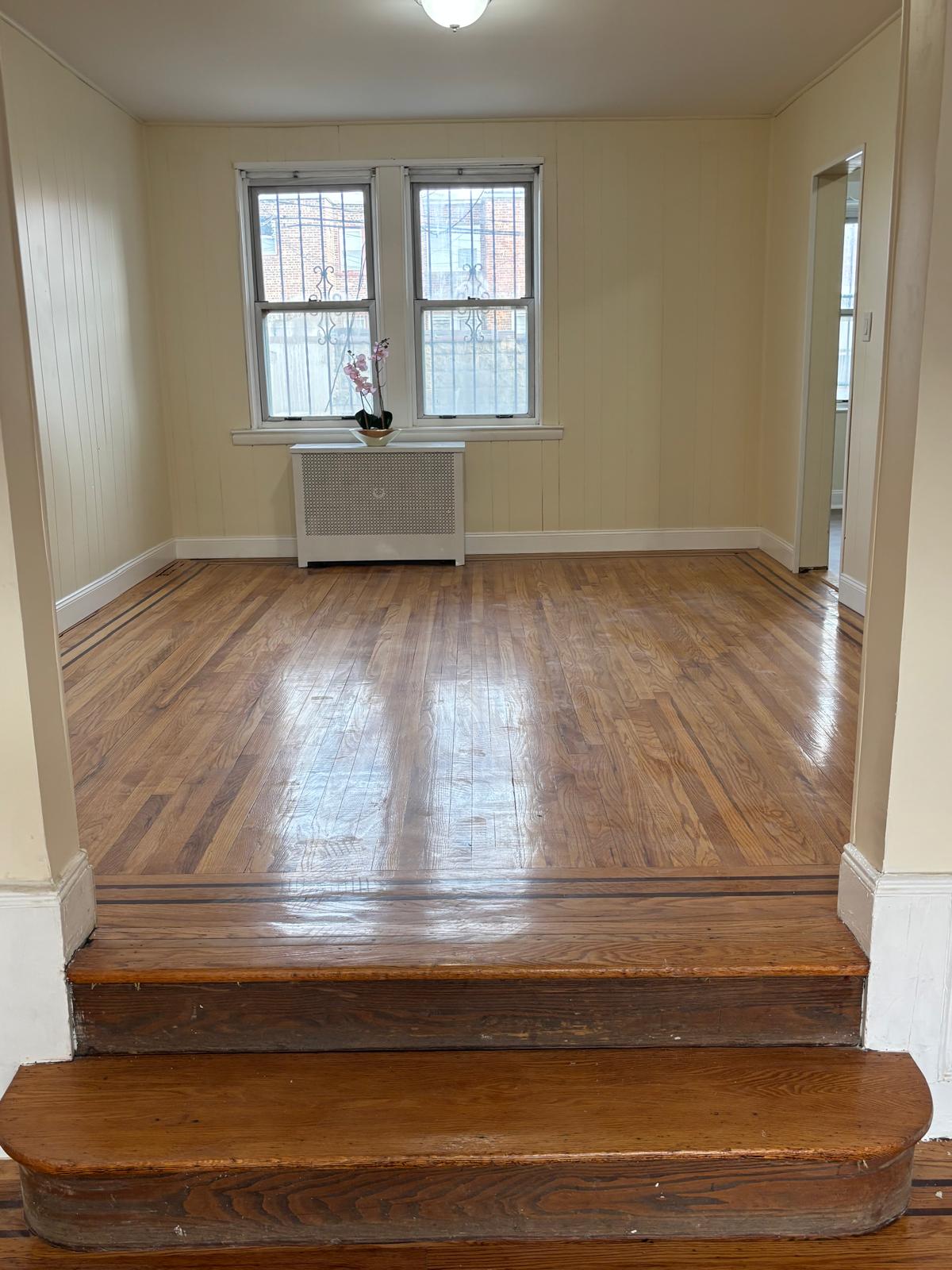 Laurelton, New York, 11413, United States, 8 Bedrooms Bedrooms, ,2 BathroomsBathrooms,Residential,For Sale,2006131