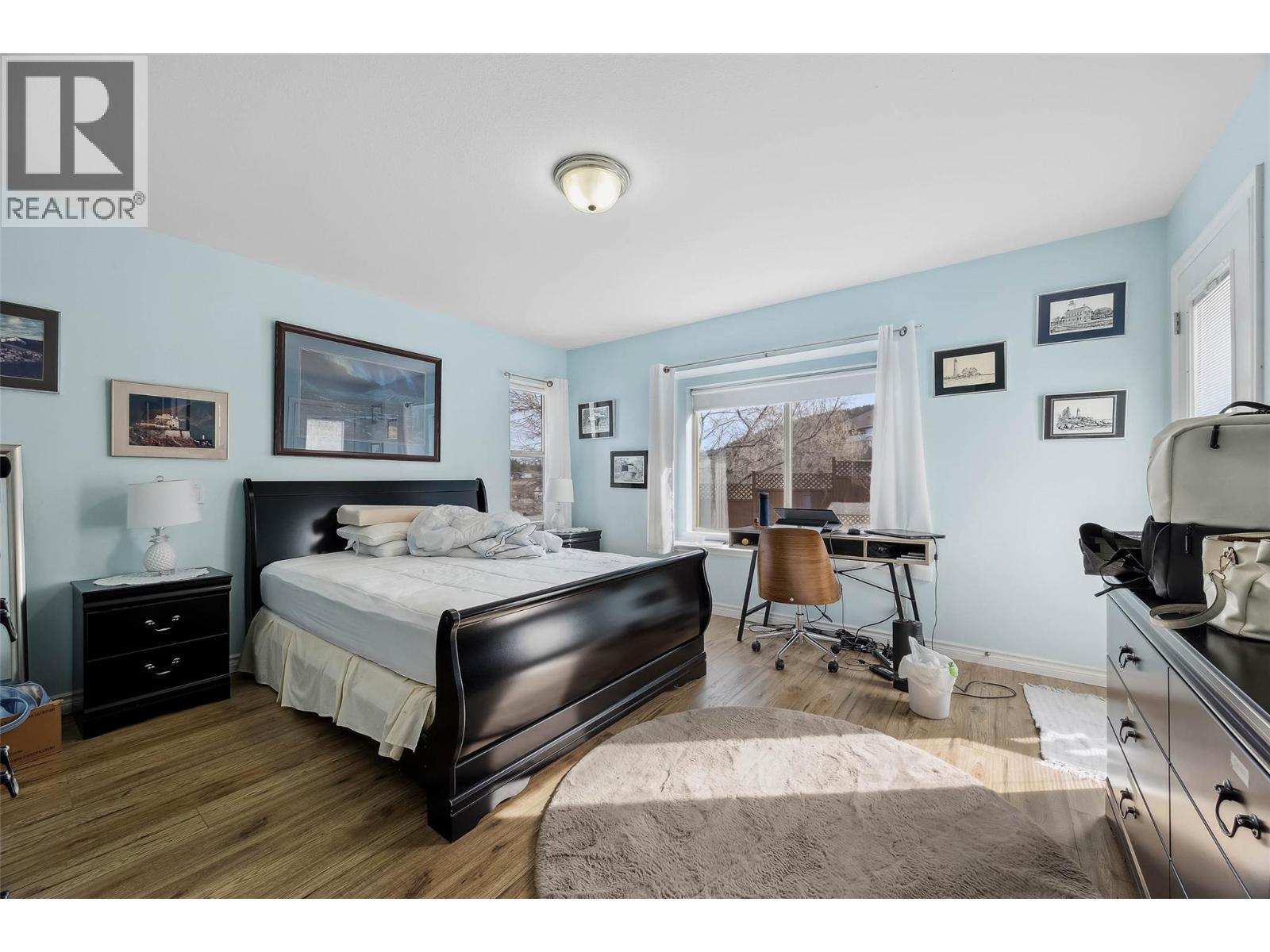 KAMLOOPS, British Columbia, V1S 1X9, CA, 4 Bedrooms Bedrooms, ,2 BathroomsBathrooms,Residential,For Sale,1950307