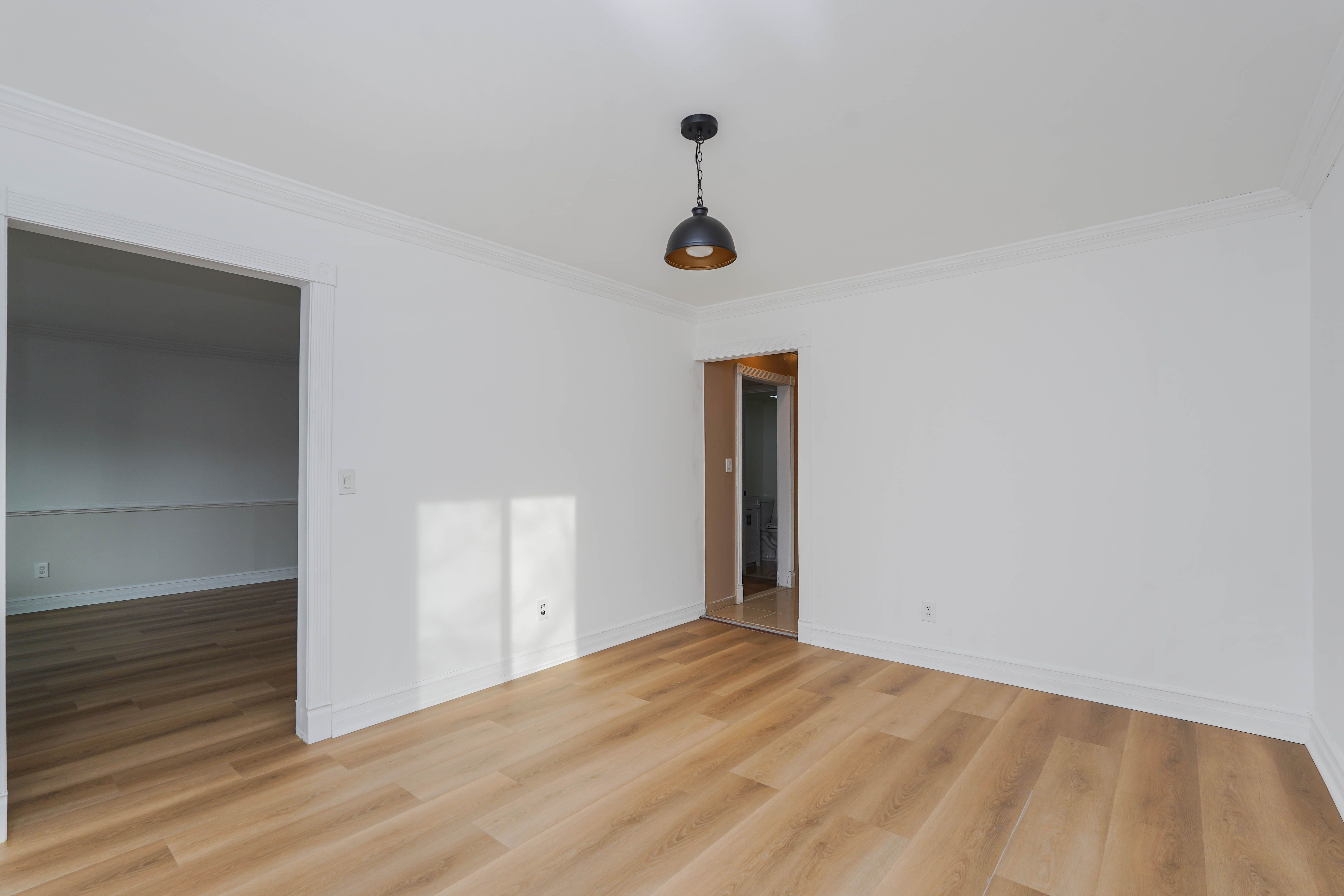 Staten Island, New York, 10314, United States, 3 Bedrooms Bedrooms, ,2 BathroomsBathrooms,Residential,For Sale,1924419
