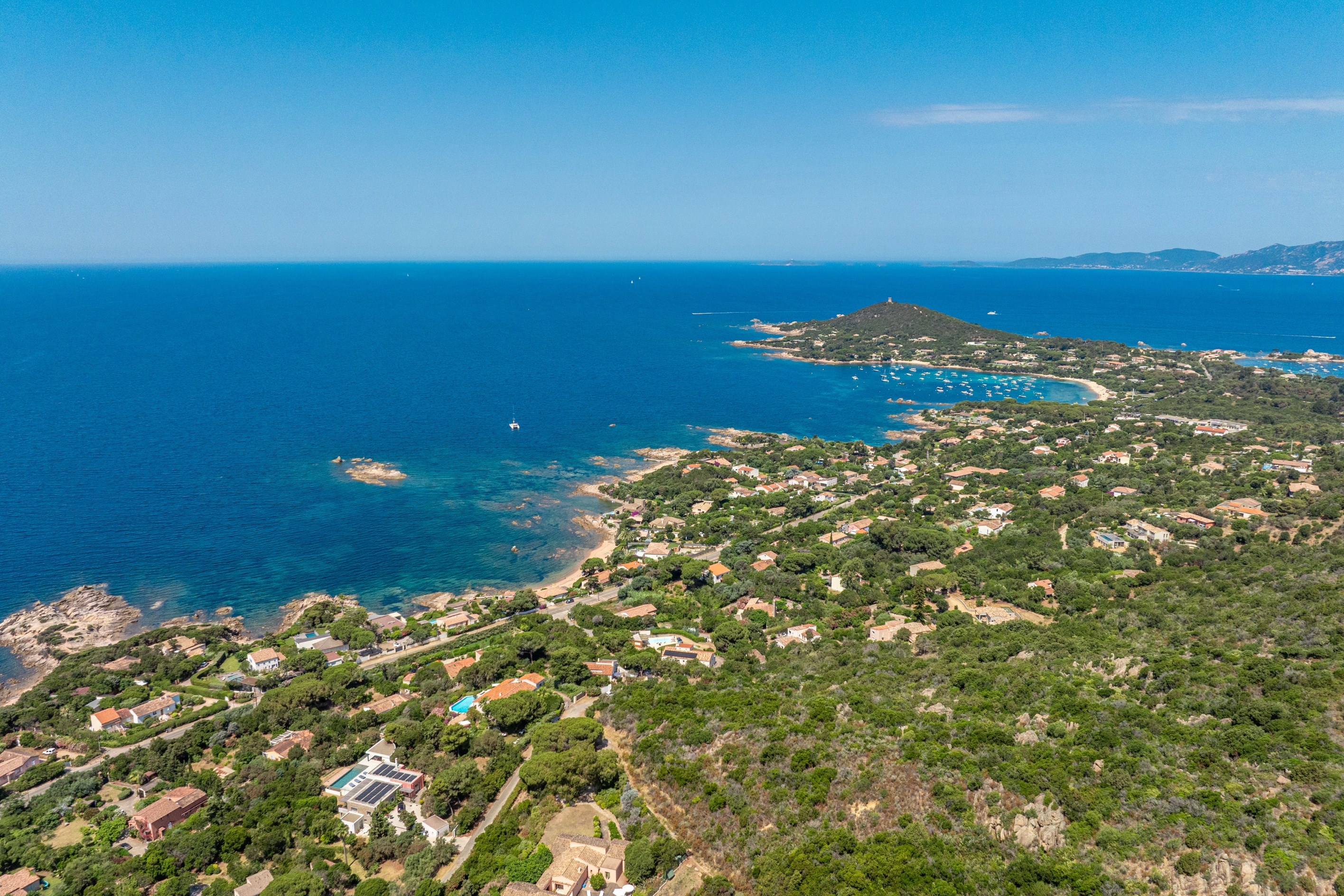  For sale : Luxury villa with pool, sea view and beach on foot - Isolella, Pietr… - 物件實景