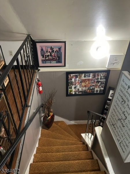 Irvington Twp., New Jersey, 07111, United States, 6 Bedrooms Bedrooms, ,4 BathroomsBathrooms,Residential,For Sale,1947988