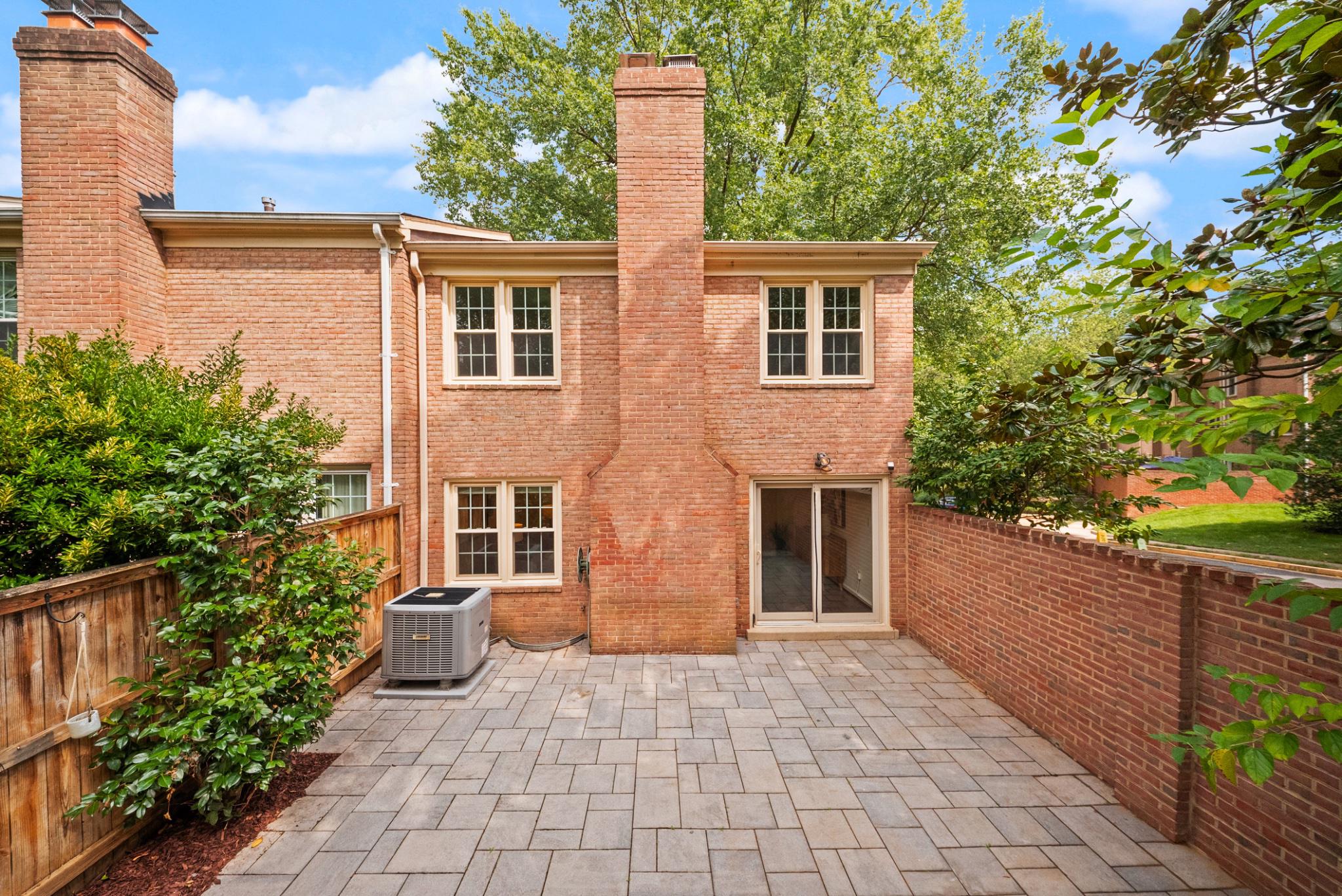  2024 Highboro Way, Falls Church, VA, 22043 - 物件實景