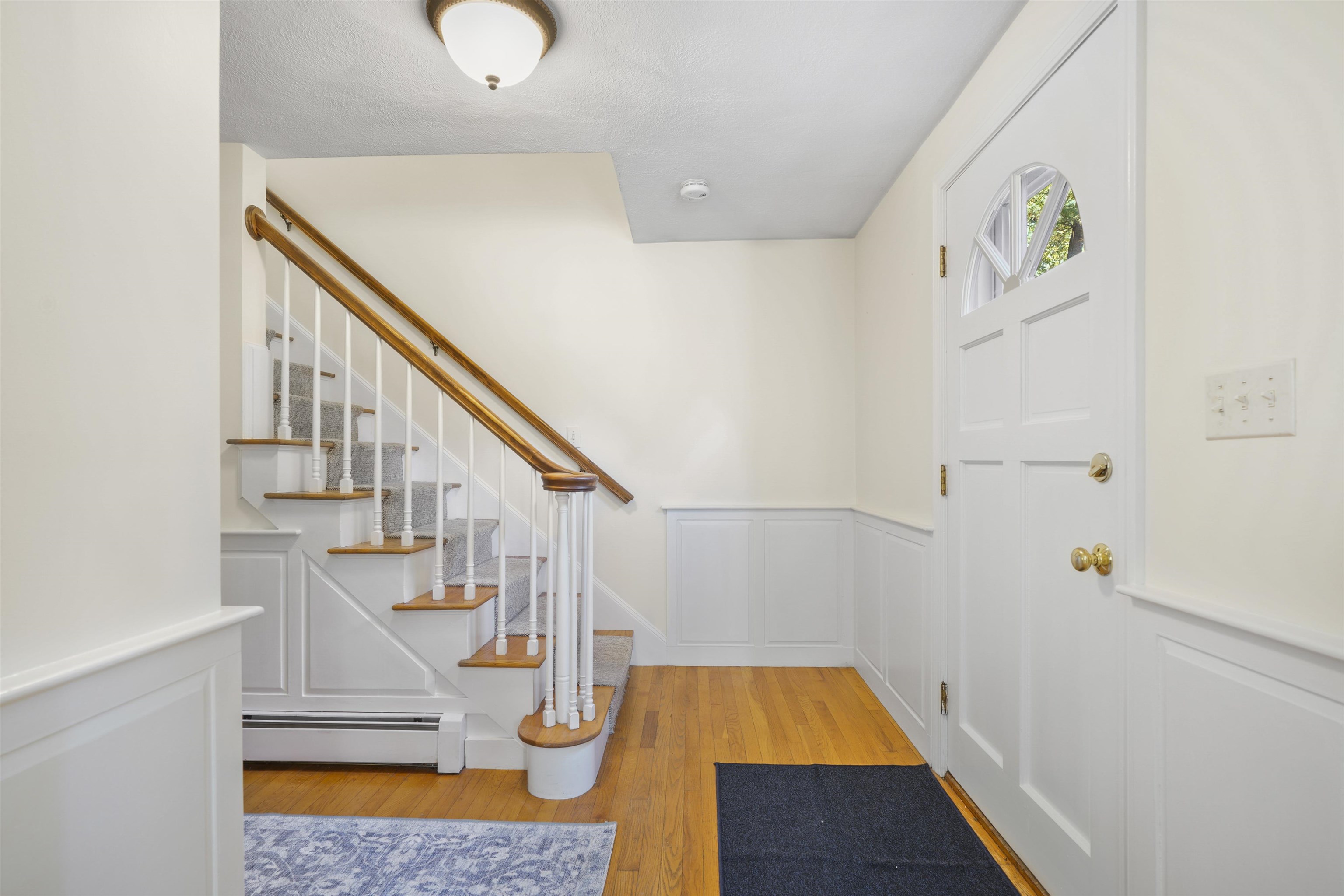 Plaistow, New Hampshire, 03865, United States, 4 Bedrooms Bedrooms, ,3 BathroomsBathrooms,Residential,For Sale,1987491