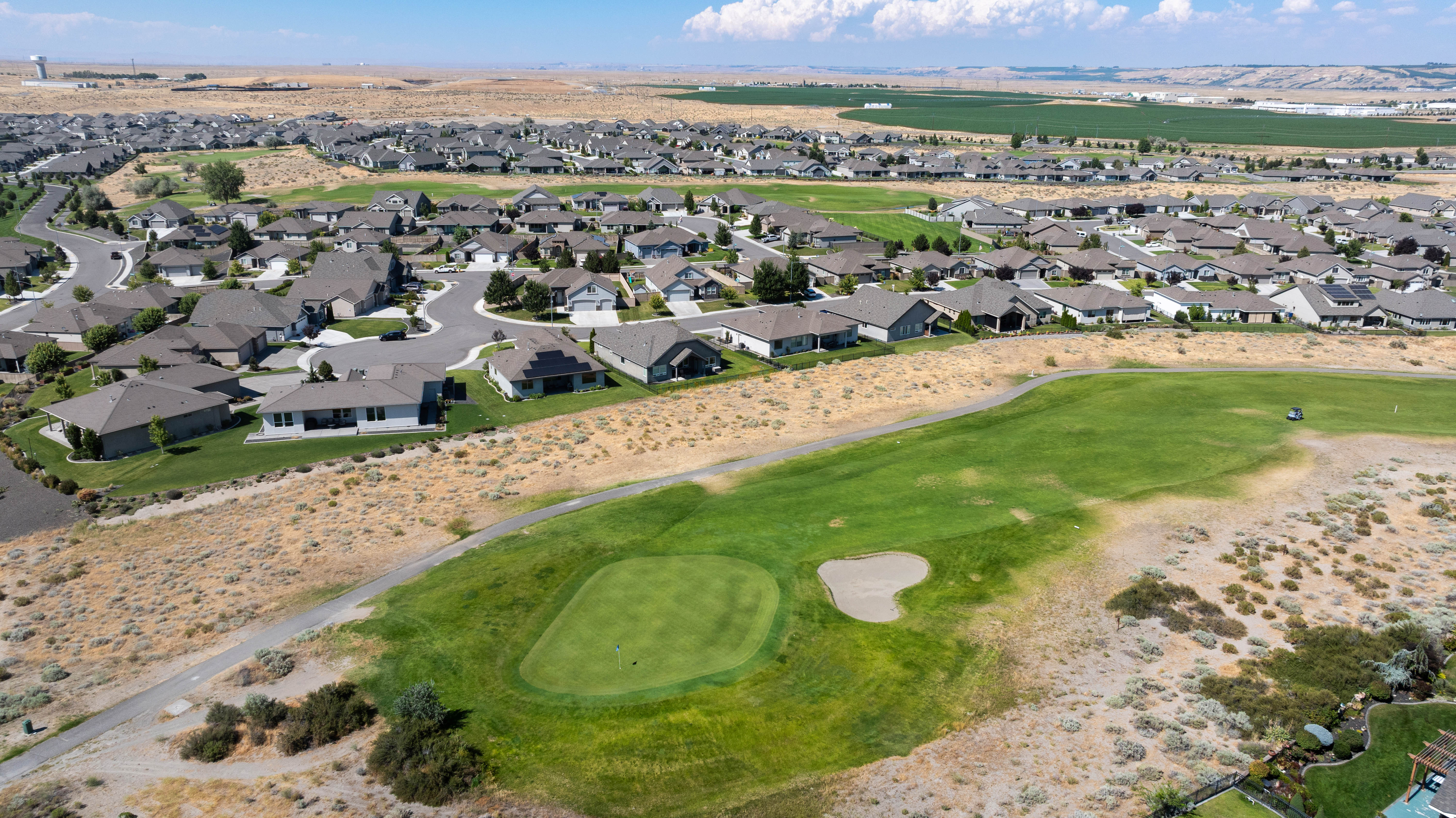  Golf Course Luxury in Horn Rapids - 物件實景