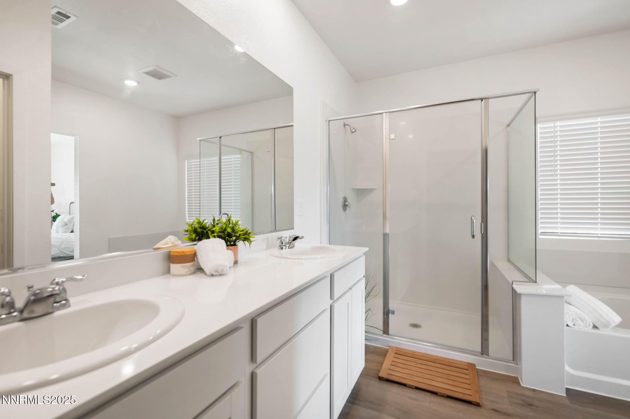 Dayton, Nevada, 89403, United States, 4 Bedrooms Bedrooms, ,3 BathroomsBathrooms,Residential,For Sale,1988311