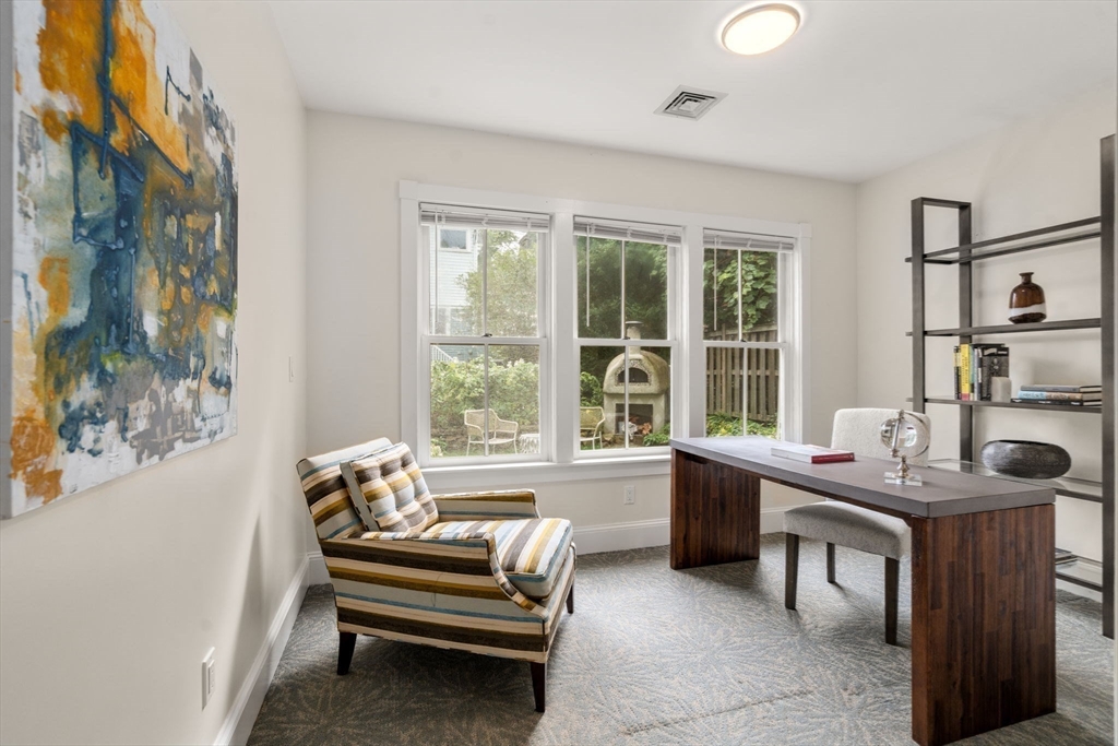 Brookline, Massachusetts, 02445, United States, 2 Bedrooms Bedrooms, ,2 BathroomsBathrooms,Residential,For Sale,1849691